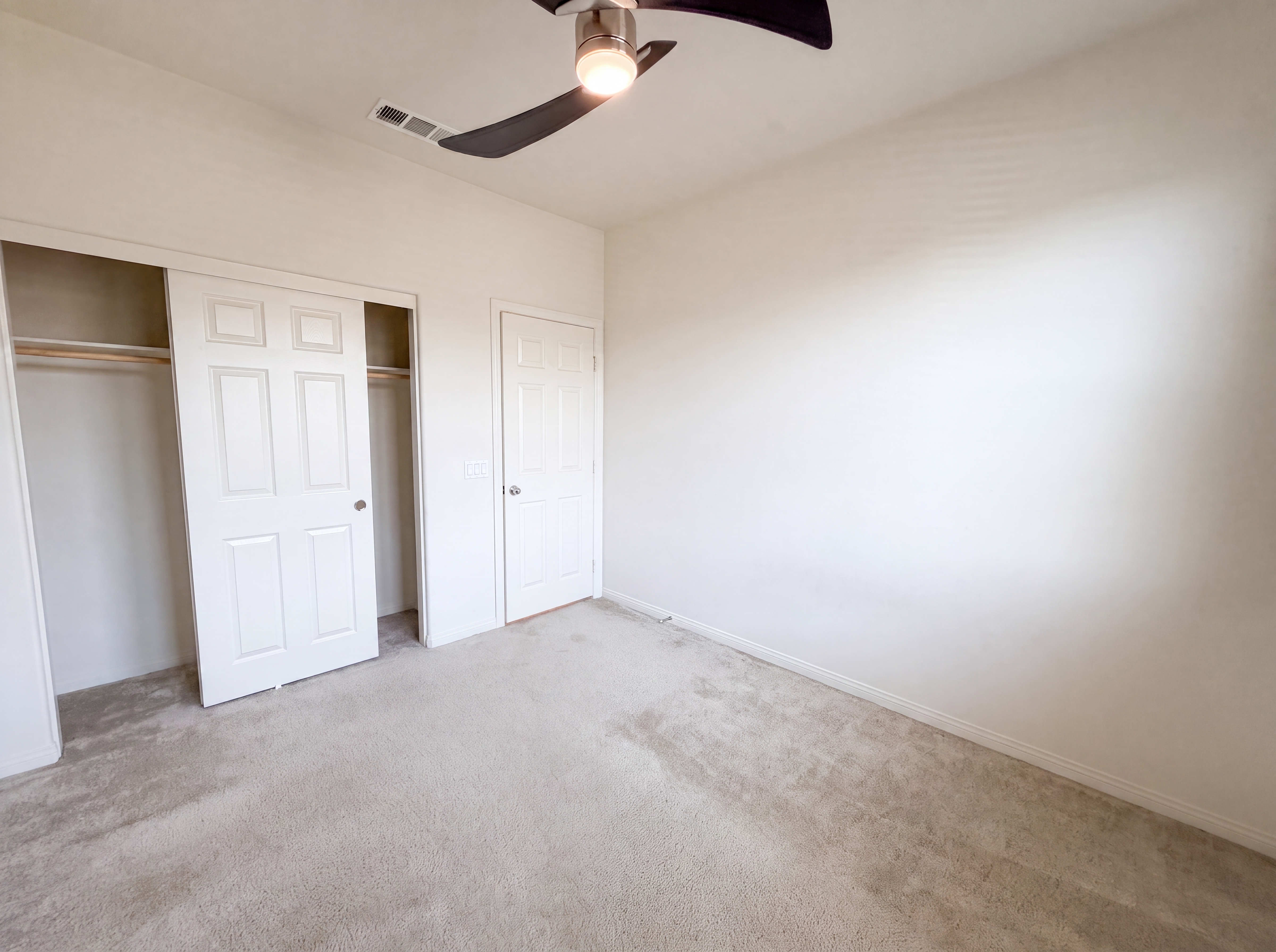 Photo 8 of 24 of 1182 Woodbury Ln, Mentone, CA