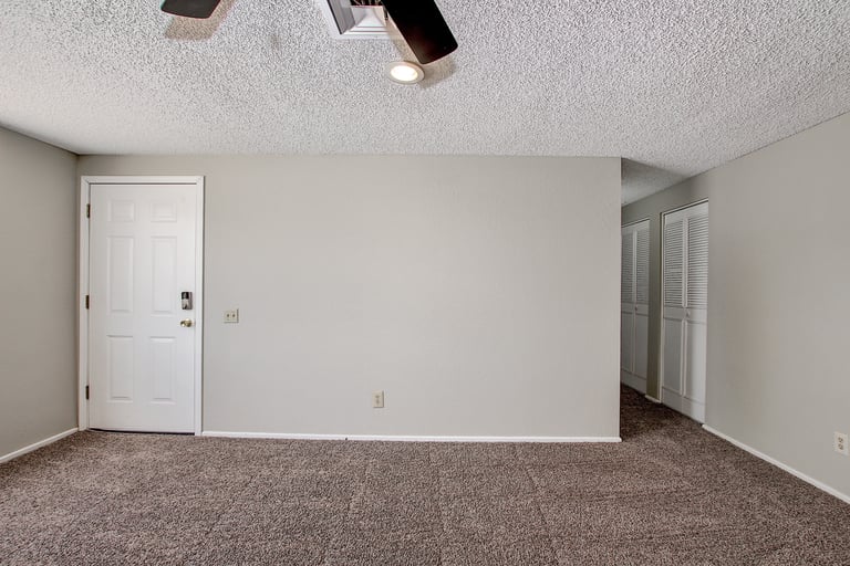 Photo 11 of 25 - 1912 W Dartmouth St, Mesa, AZ 85201
