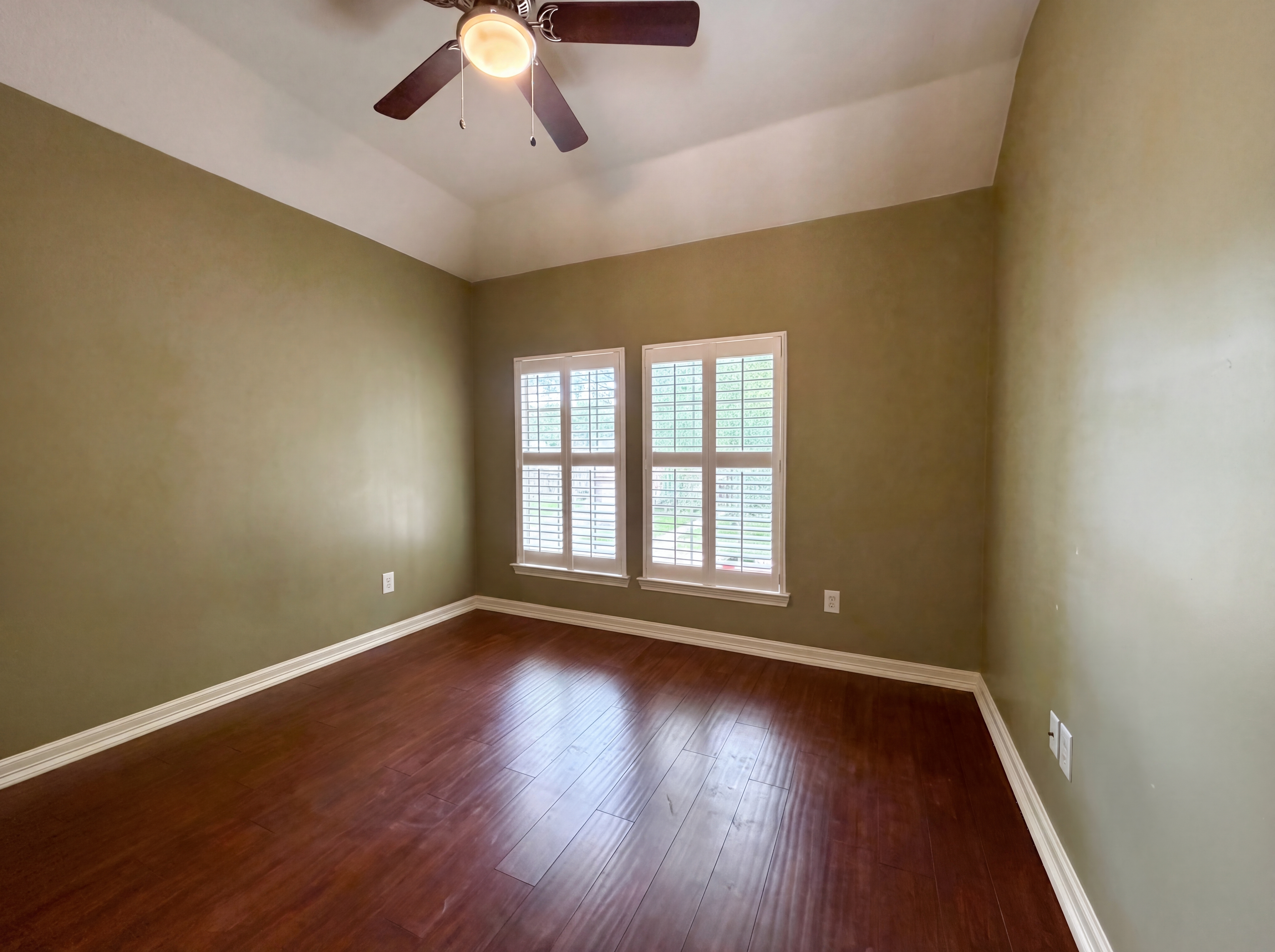Photo 16 of 24 of 22815 Whitewater Creek Cir, Katy, TX