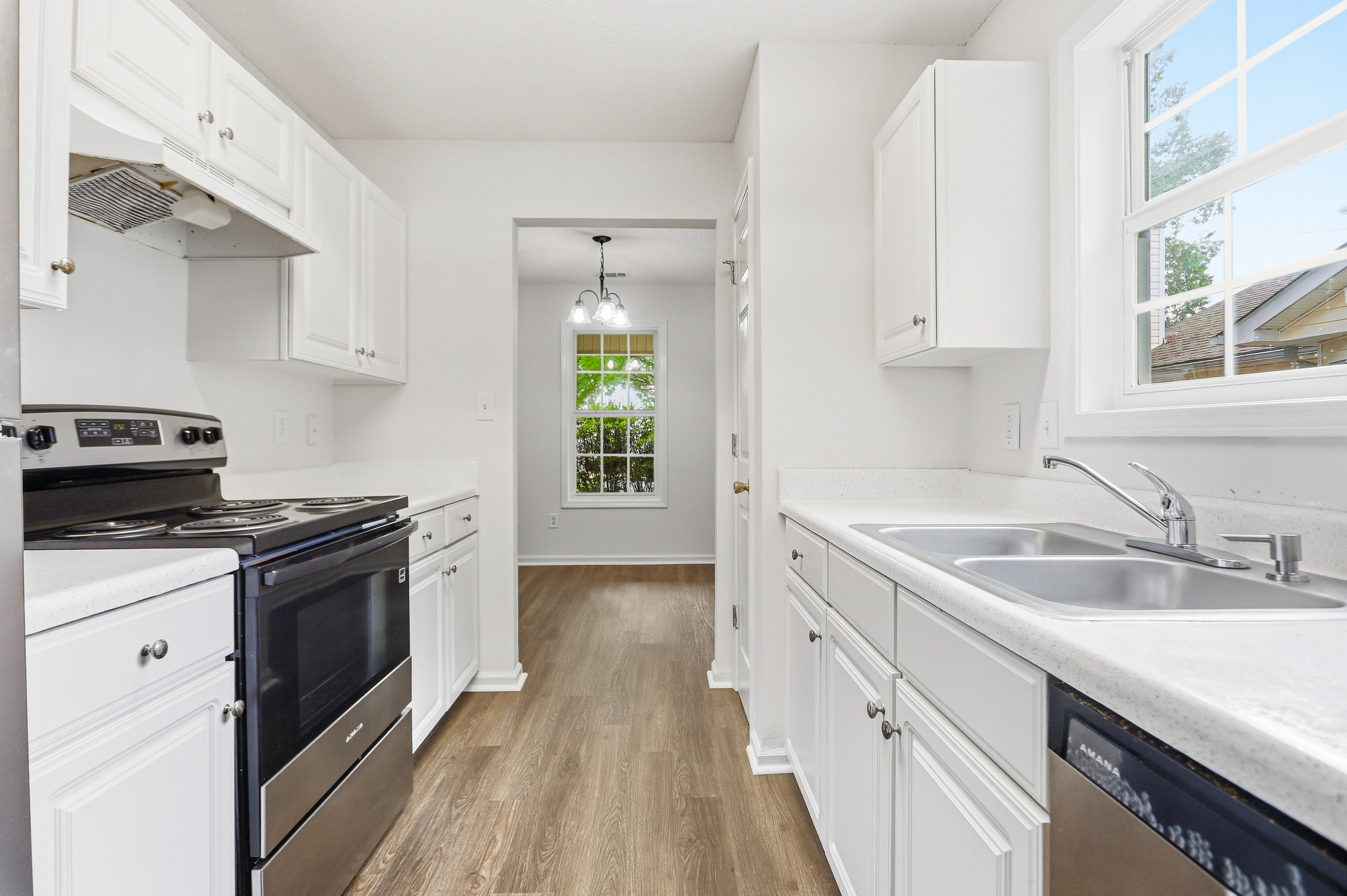 Photo 7 of 23 of 6936 Red Bone Way, Lithonia, GA