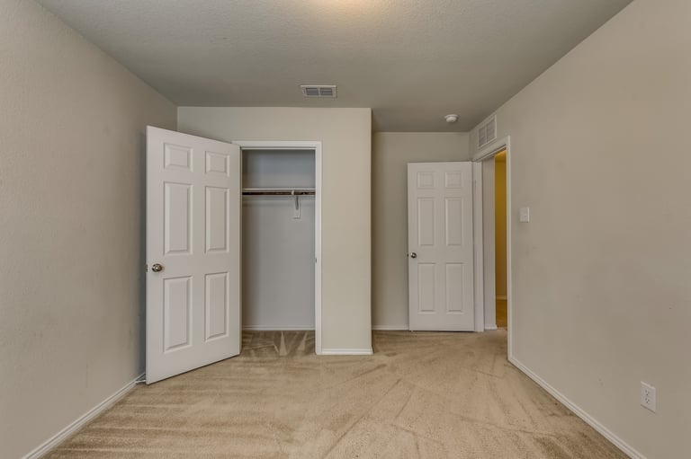 Photo 23 of 27 - 1104 Rivers Creek Ln, Little Elm, TX 75068