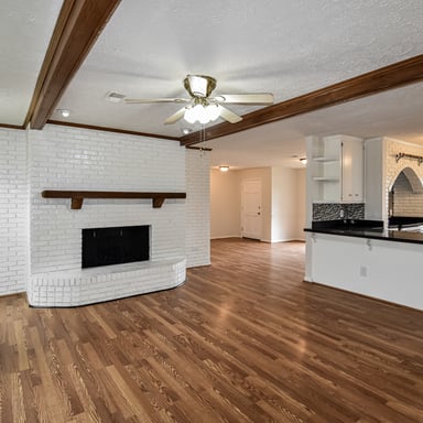Property photo 3 of 7143 Knoll Loop