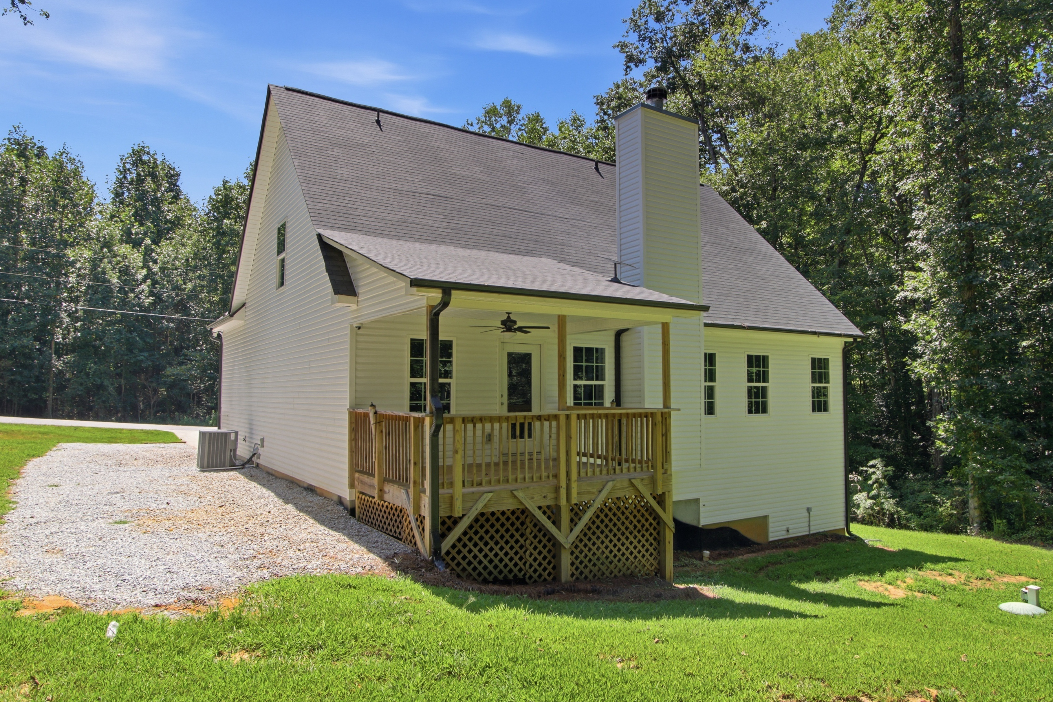 Photo 33 of 38 of 522 Mountain Creek Dr, Maysville, GA