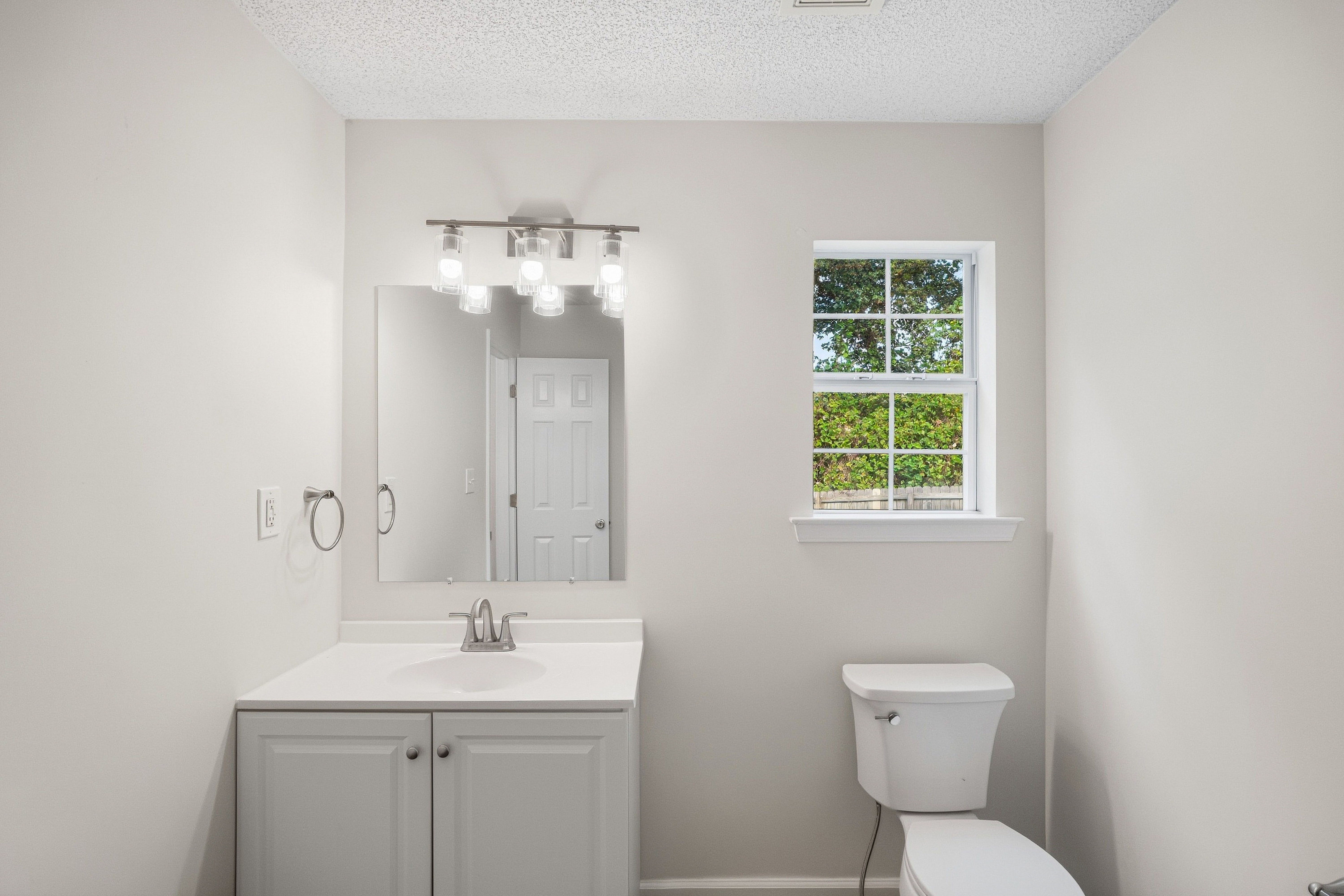 Photo 27 of 36 of 5129 Buchli Crest Ct, Lithonia, GA