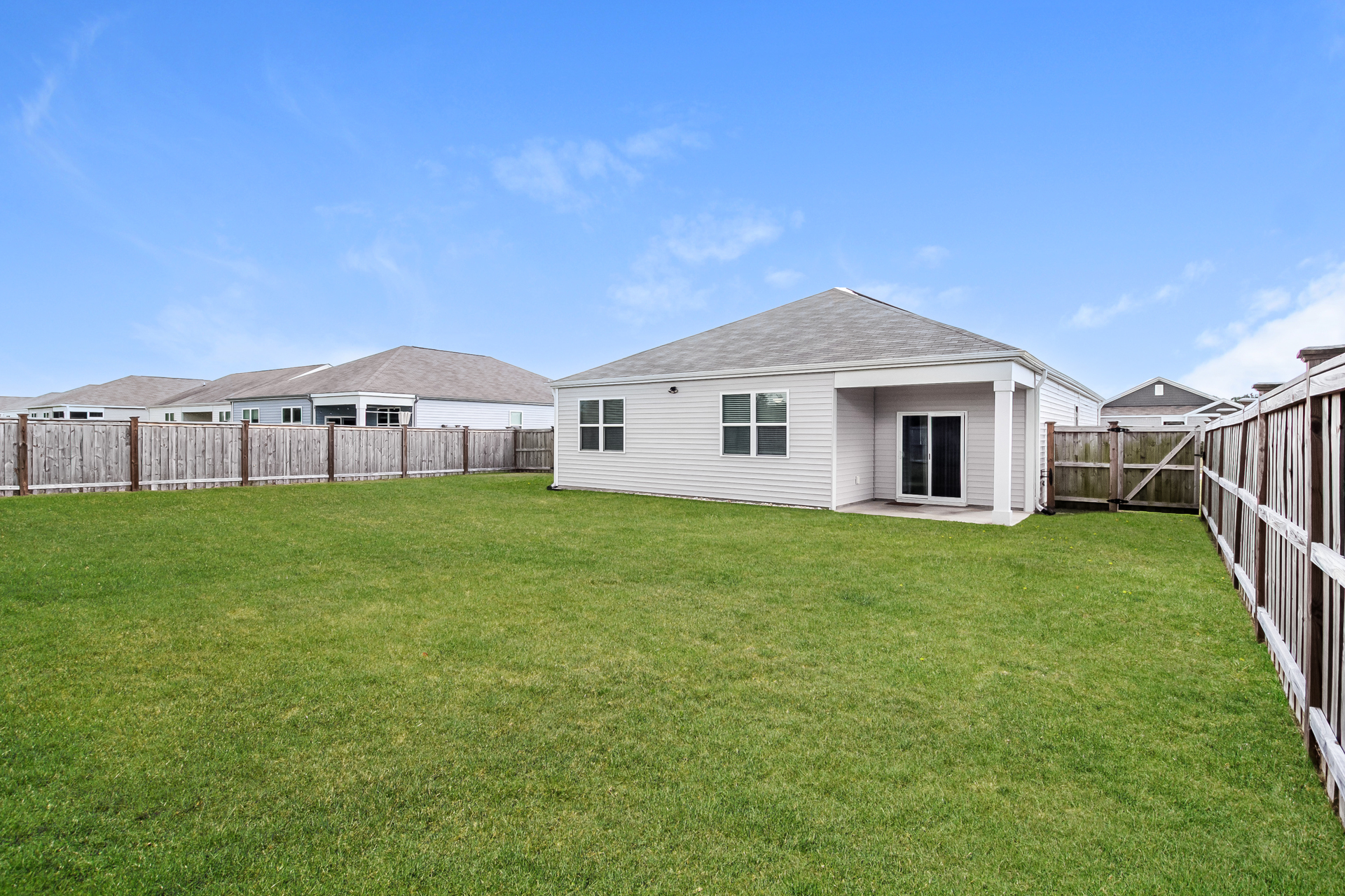 Photo 5 of 21 of 464 St Kitts Way, Winnabow, NC
