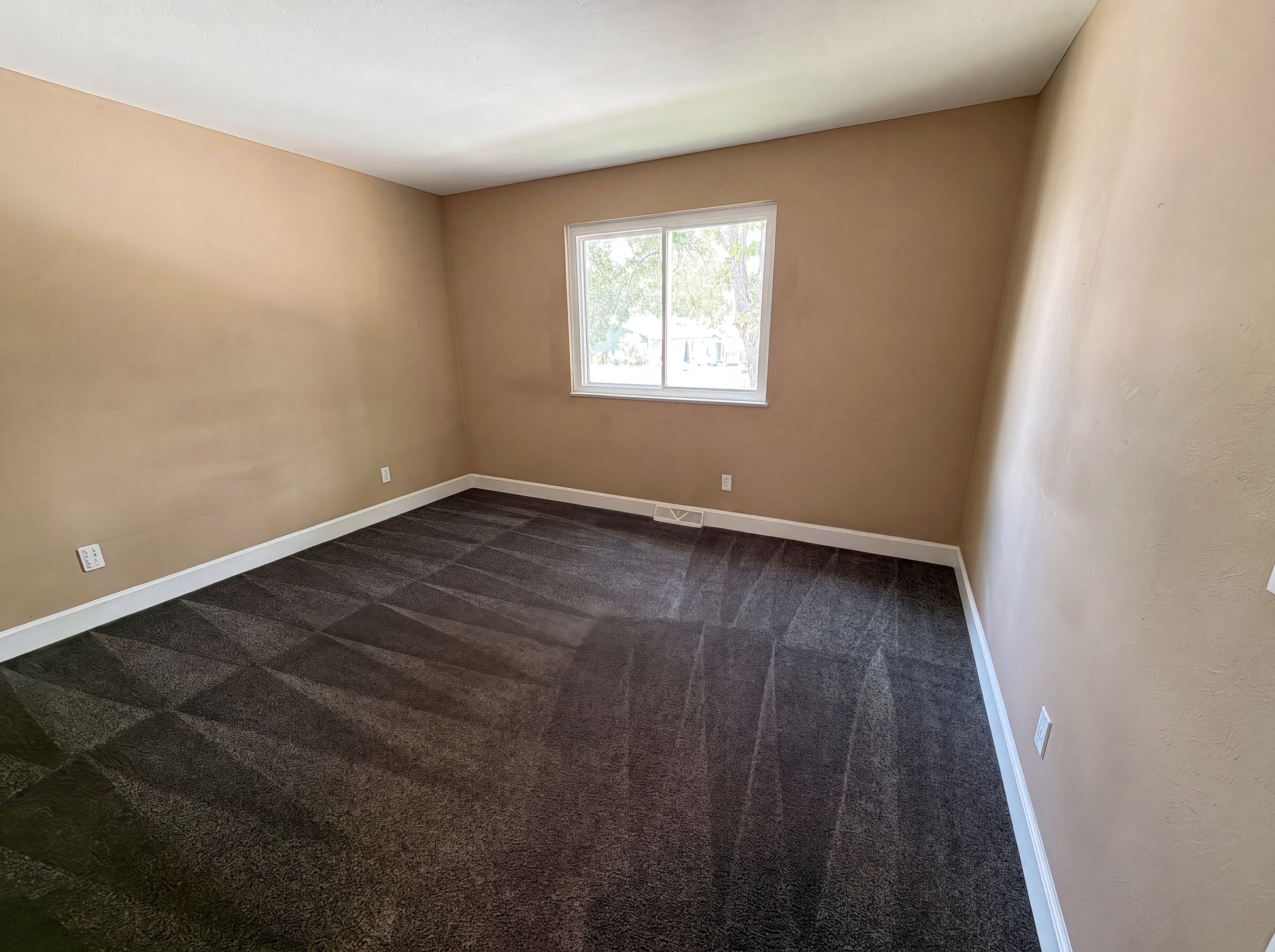 Photo 4 of 26 of 10661 Quail Ct, Broomfield, CO