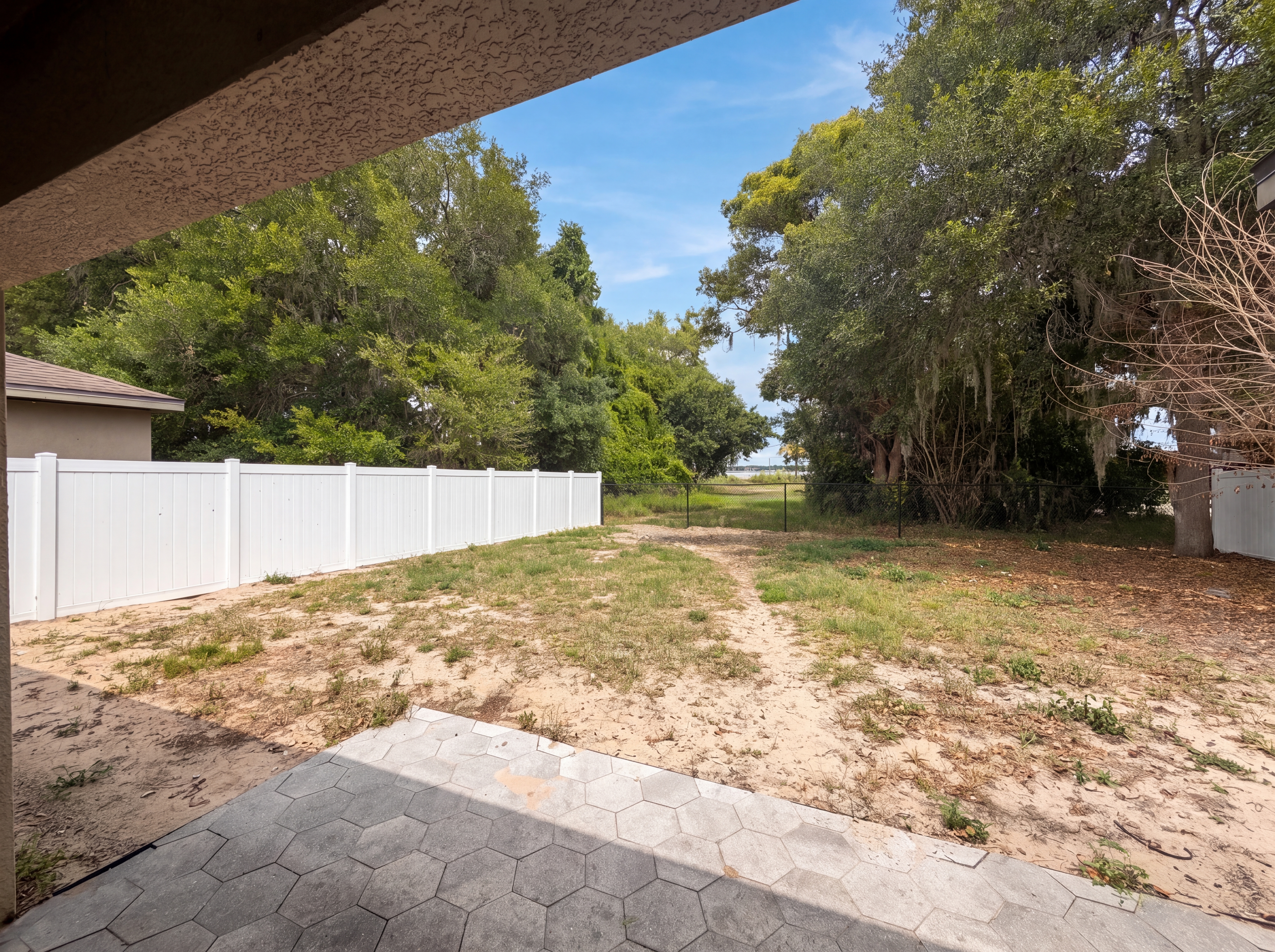 Photo 20 of 21 of 2440 Bracknell Forest Trl, Tavares, FL