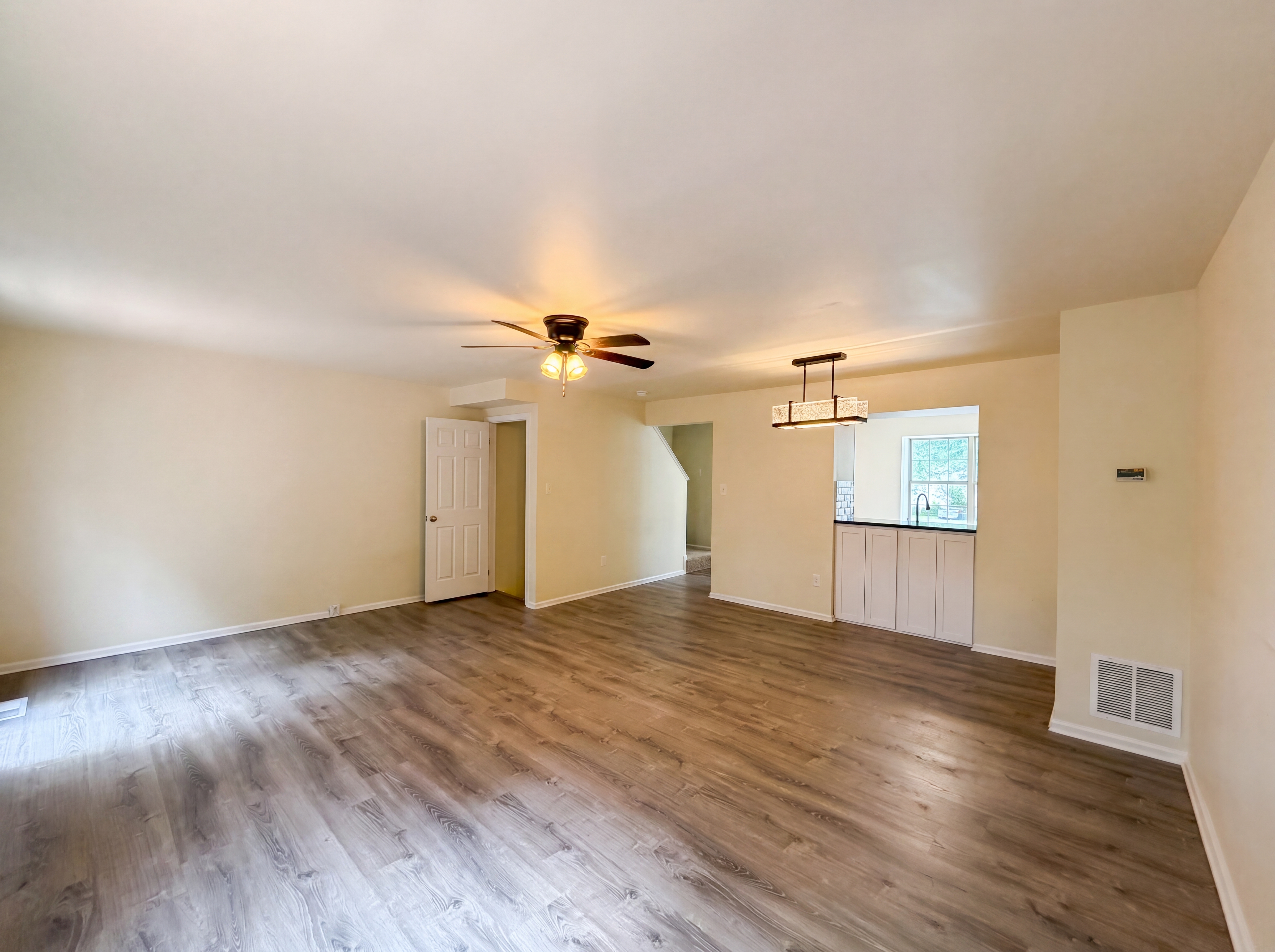 Photo 10 of 53 of 8641 Centerton Ln, Manassas, VA