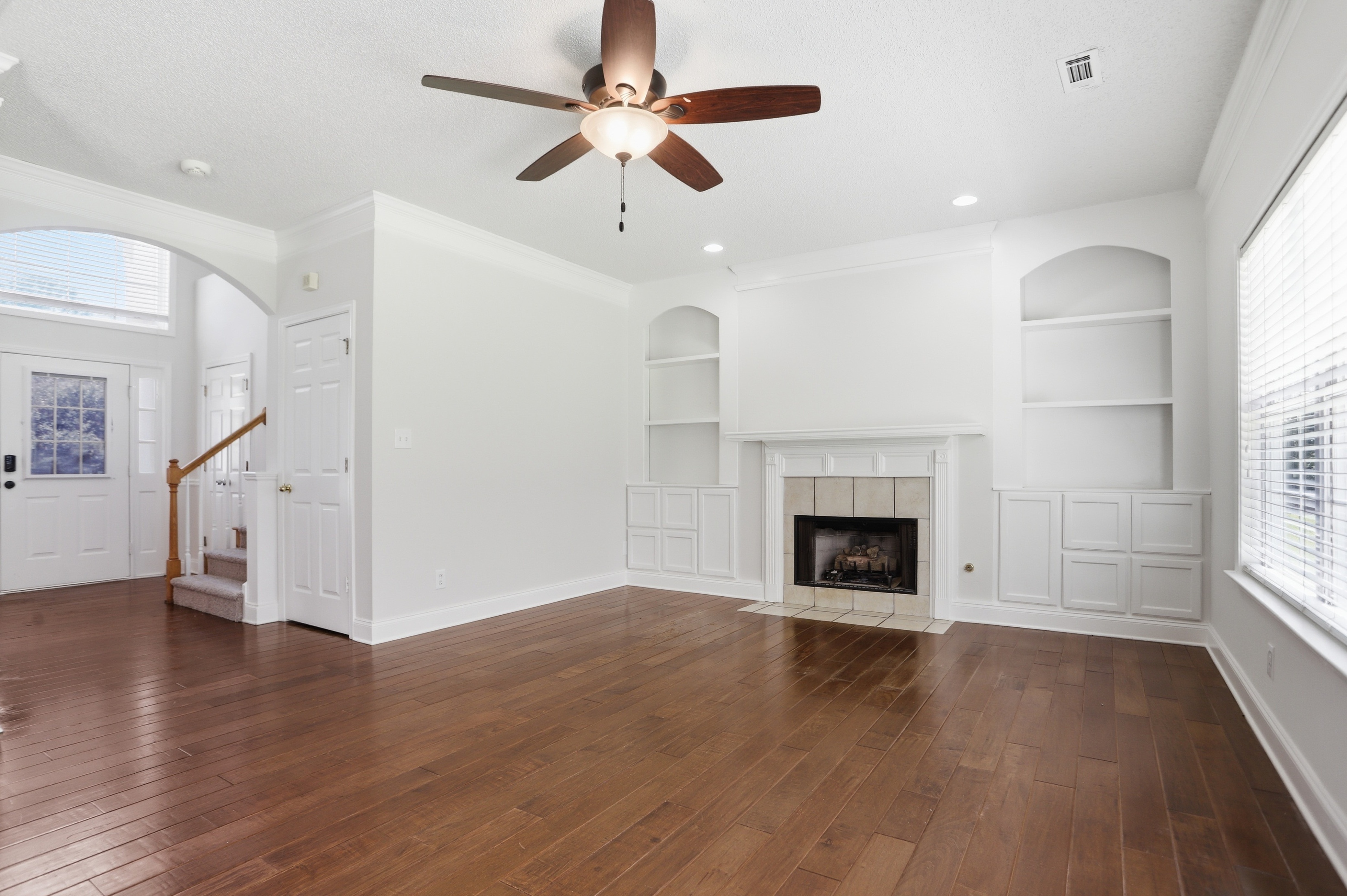 Photo 16 of 42 of 640 Autumn Leaf Cir, McDonough, GA