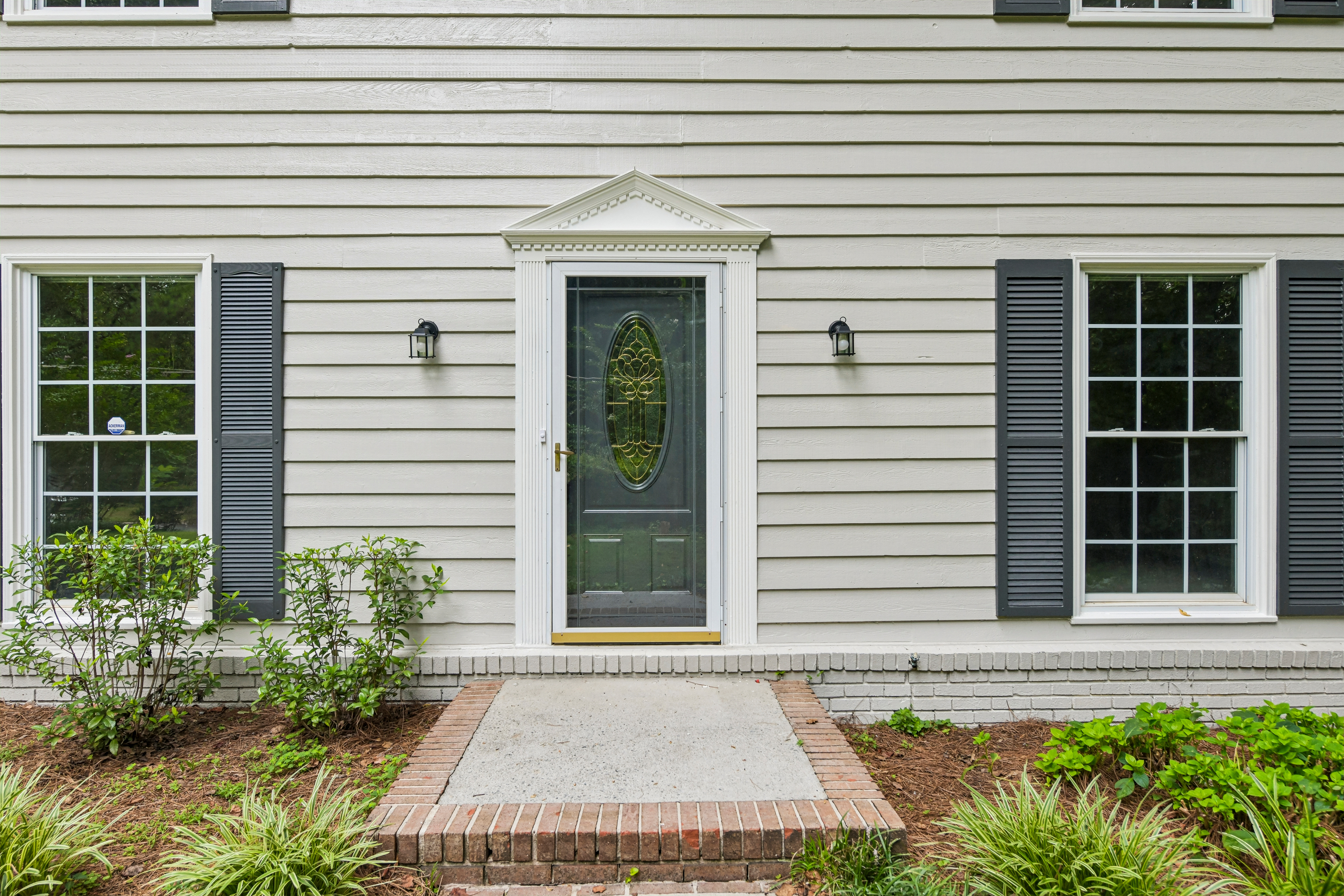 Photo 31 of 38 of 714 Continental Dr, Lawrenceville, GA