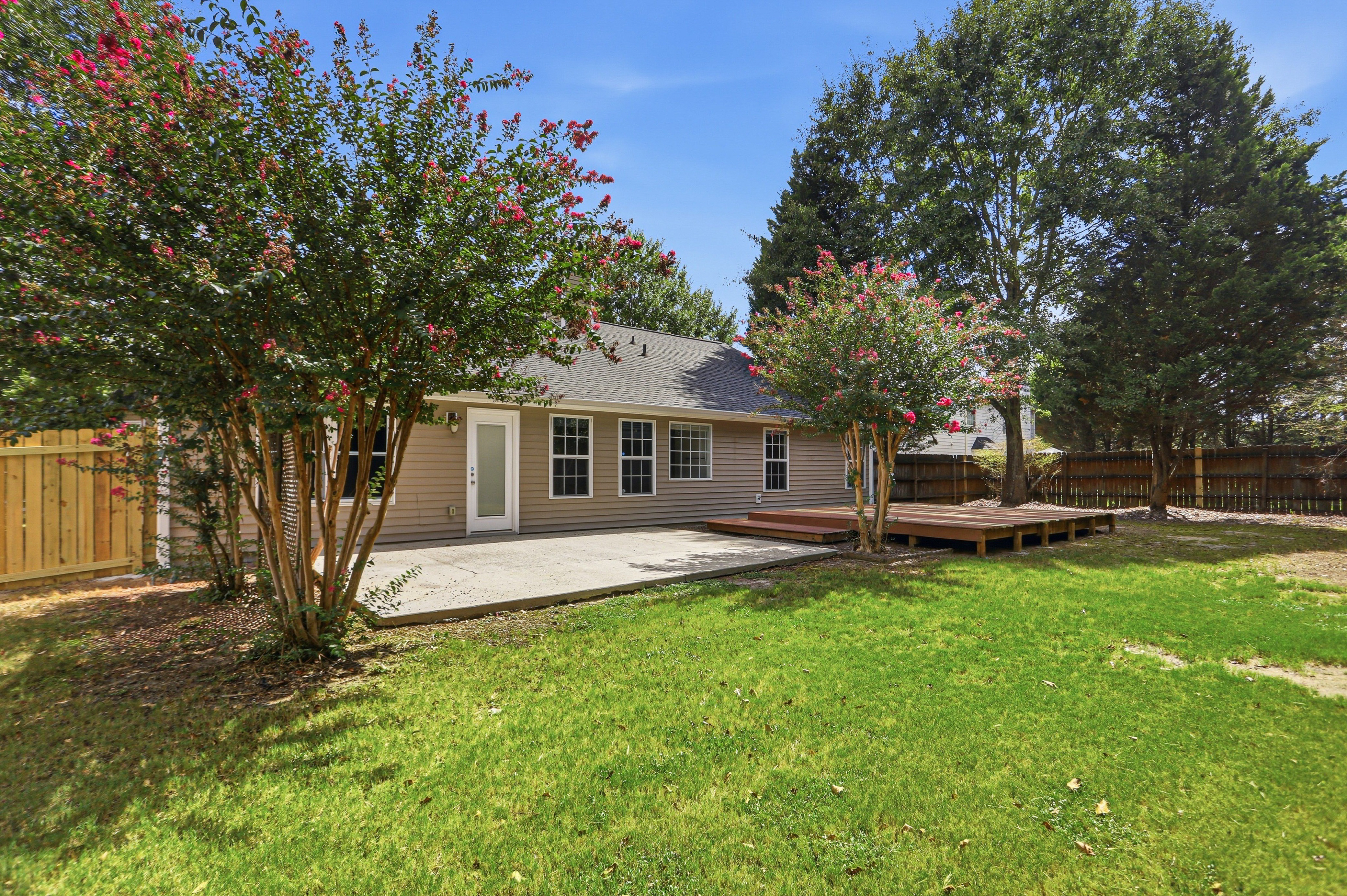 Photo 34 of 39 of 3641 Coveside Ct, Loganville, GA