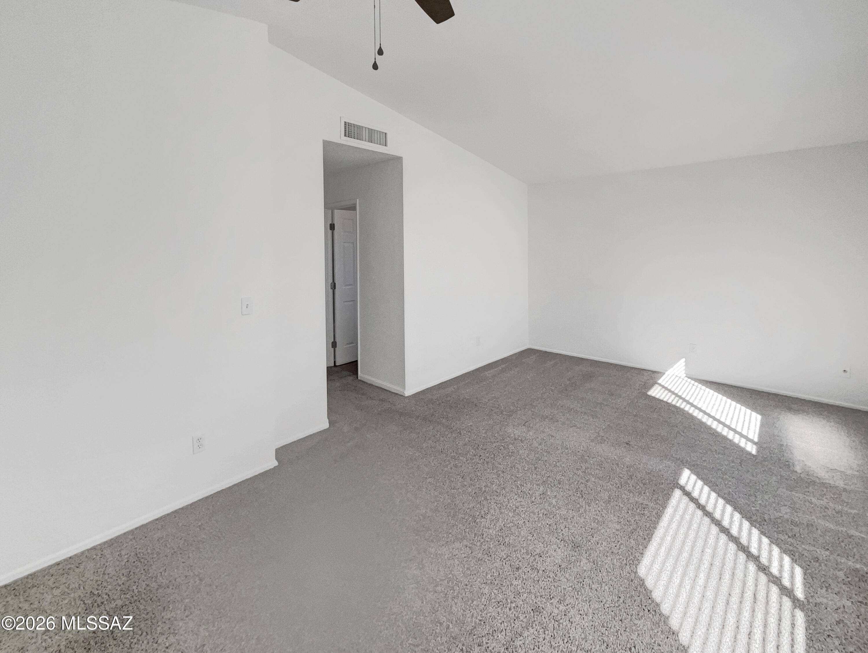 Photo 4 of 22 of 9500 N Albatross Dr, Tucson, AZ