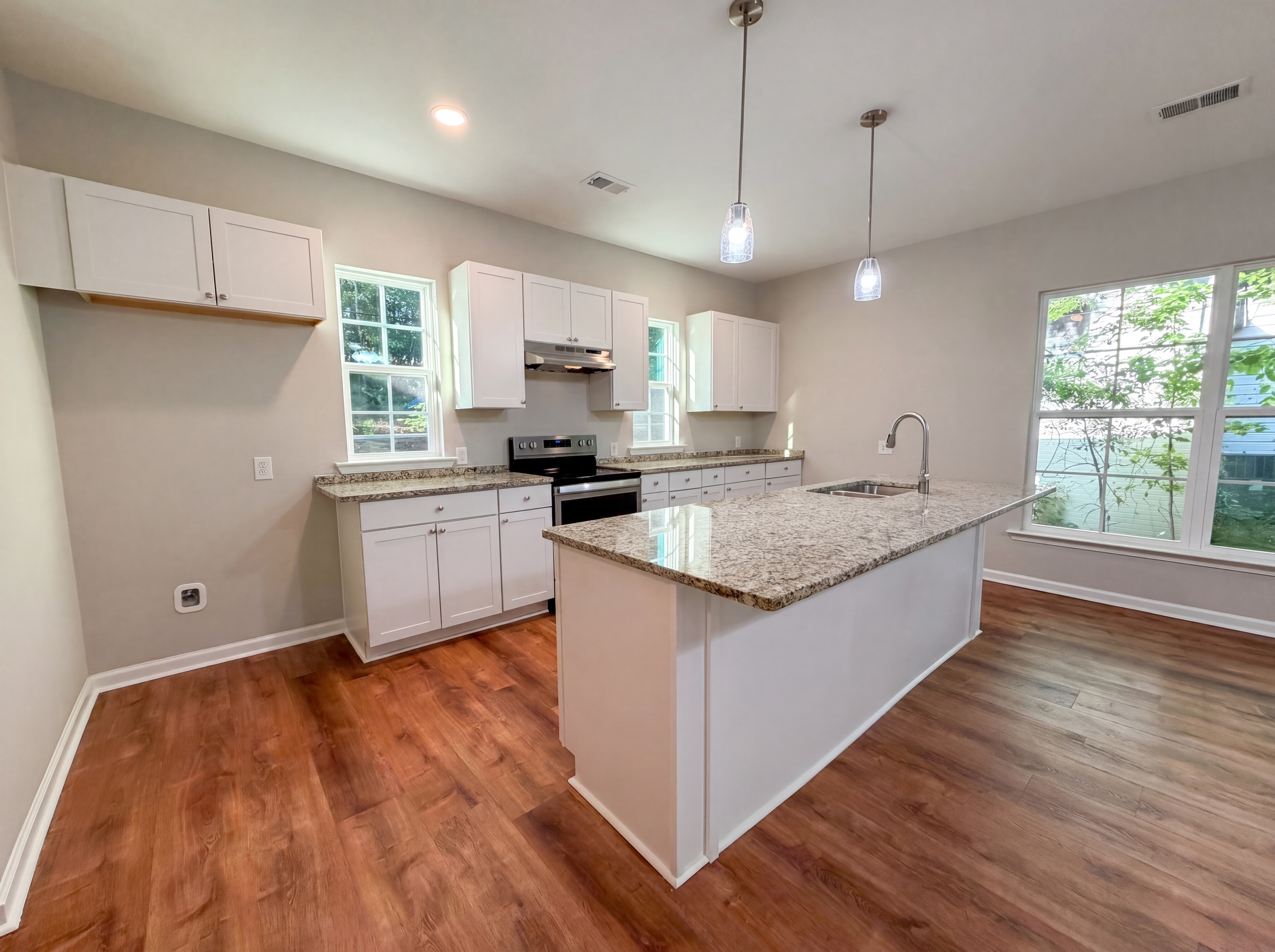 Photo 2 of 21 of 314 Glenn Ave, Columbia, SC