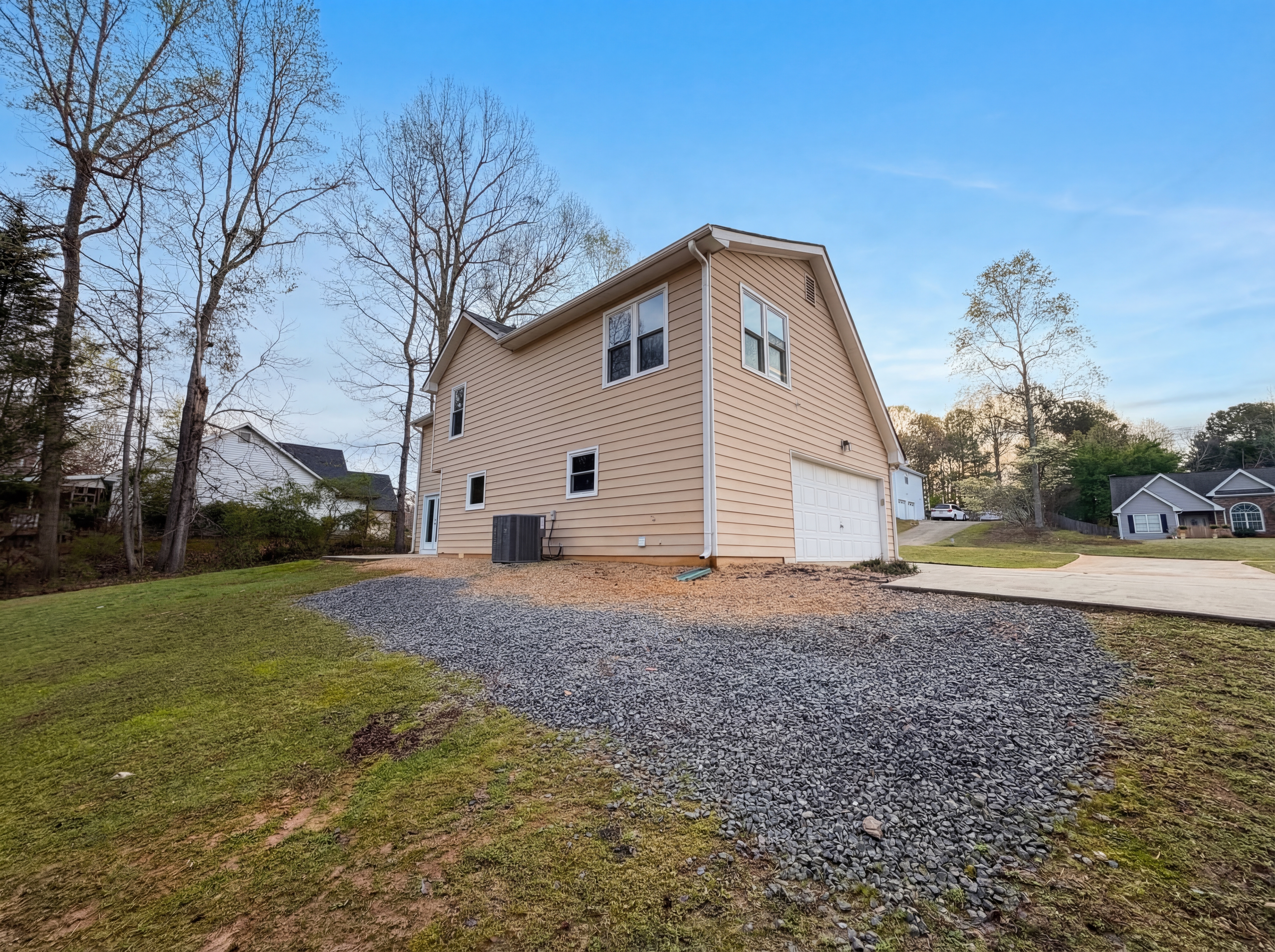 Photo 7 of 29 of 1965 Deer Creek Trl, Buford, GA