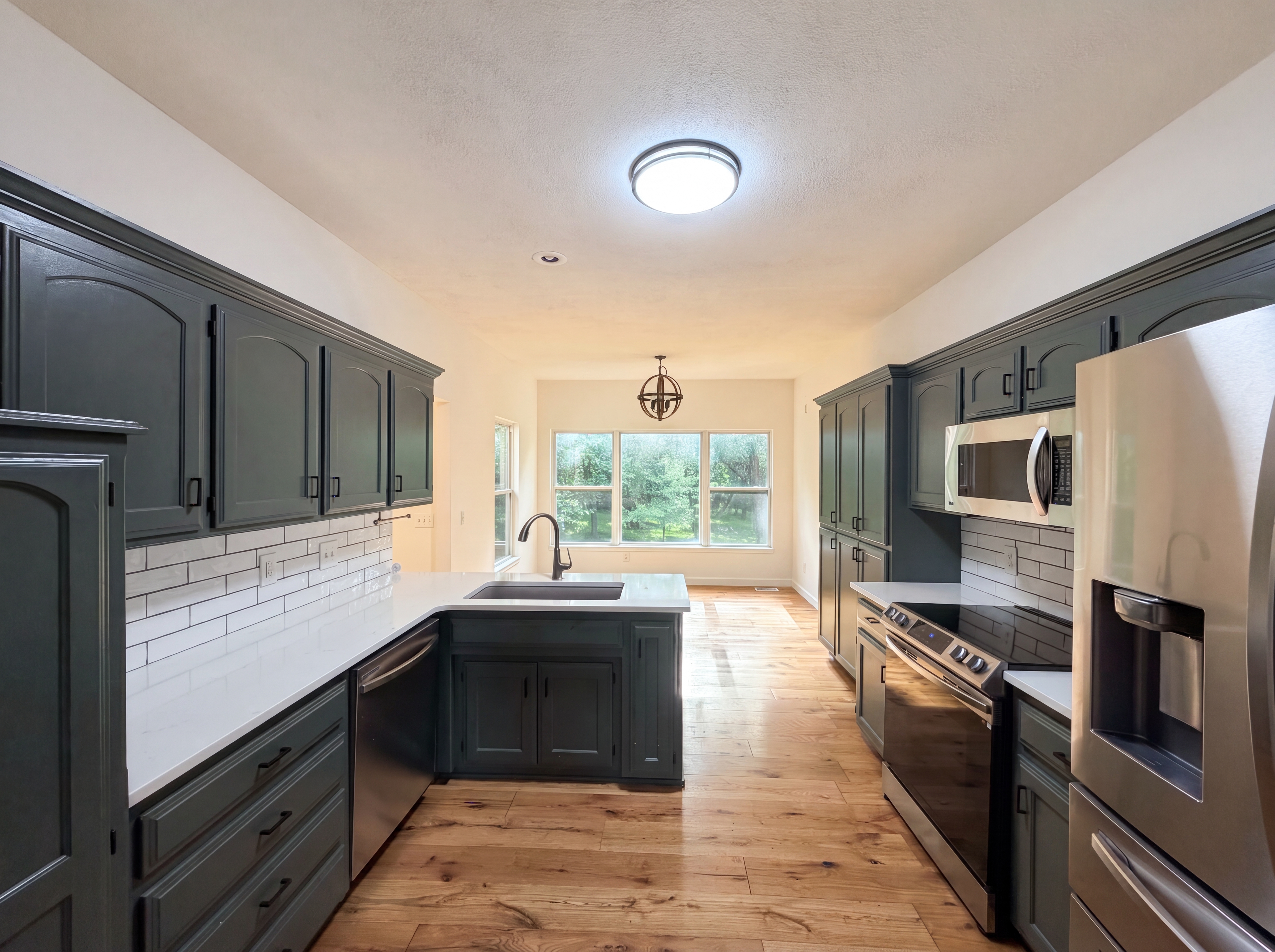 Photo 2 of 20 of 530 NW 1891st Rd, Kingsville, MO