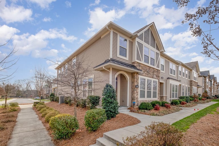 6832 Berewick Commons Pkwy, Charlotte, NC 28278 Opendoor