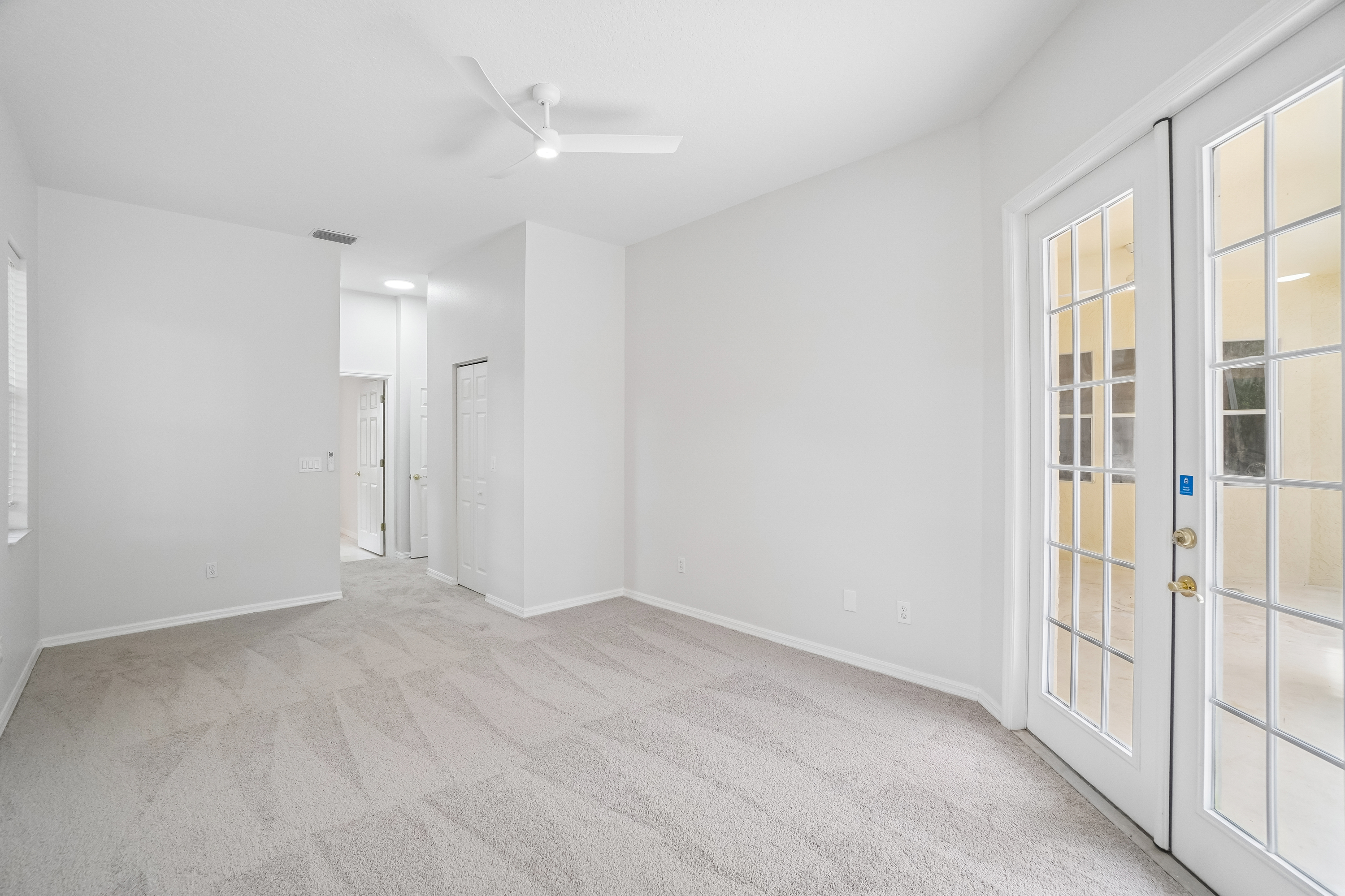 Photo 30 of 35 of 17718 Crystal Cove Pl, Lutz, FL