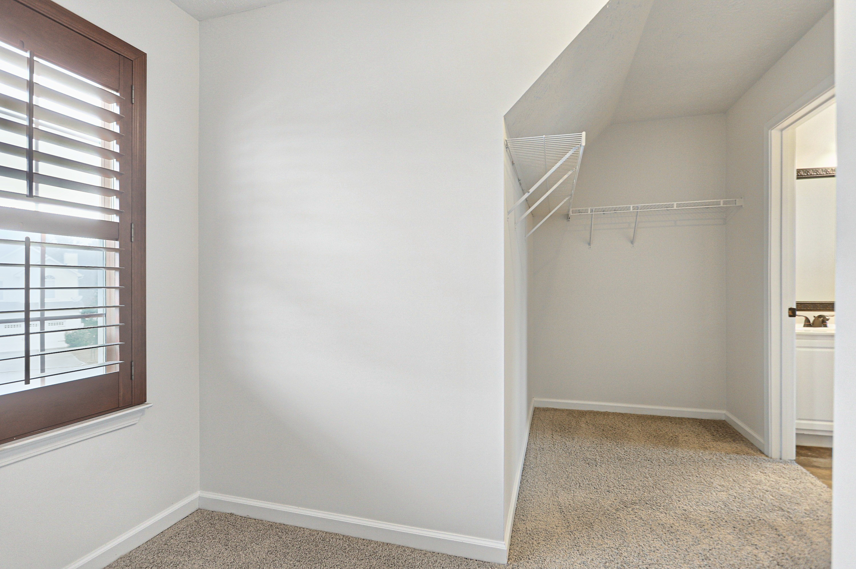 Photo 21 of 41 of 5713 Mill View Way, Lithonia, GA