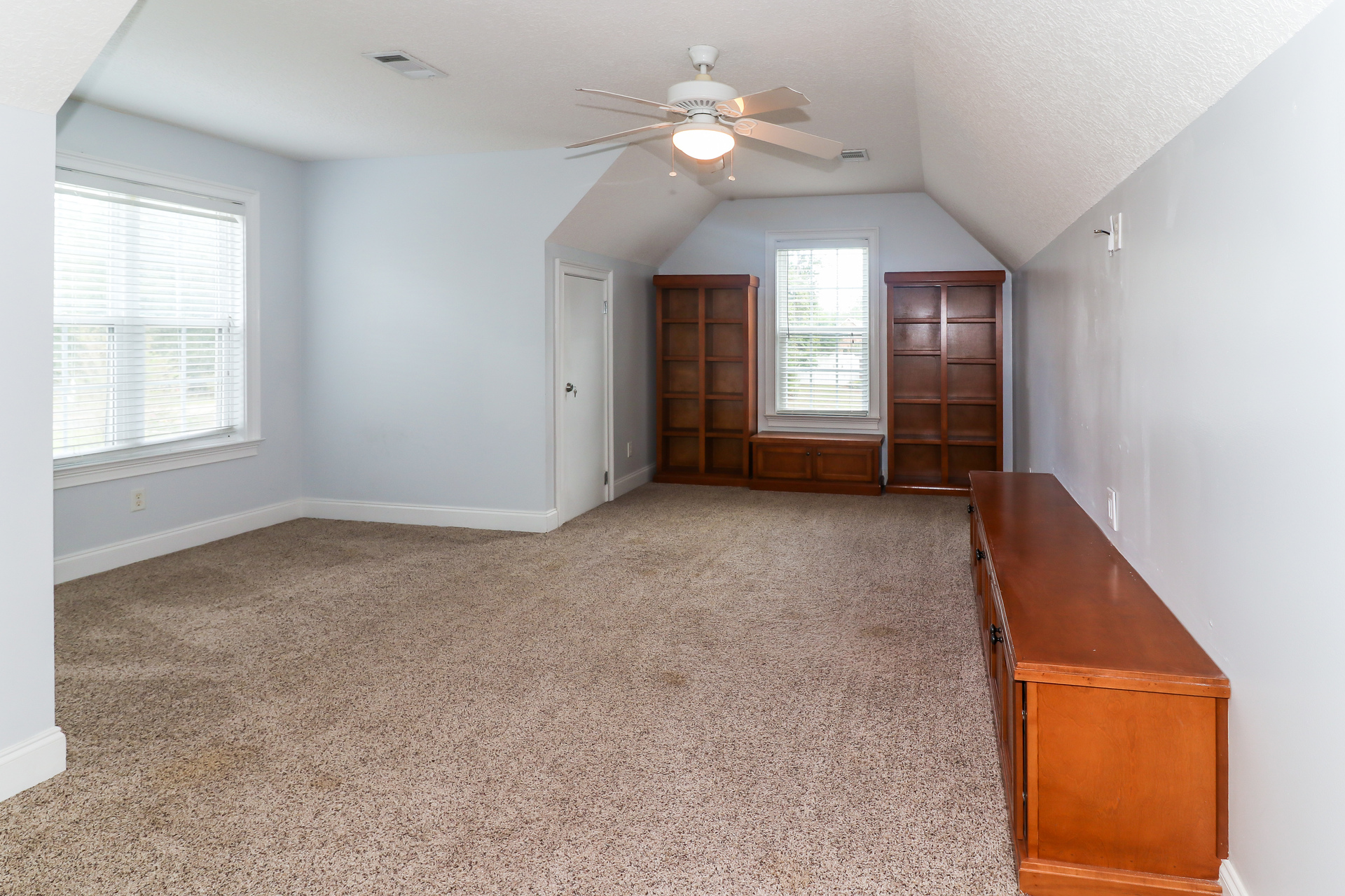 Photo 11 of 22 of 746 Catherine St, Jesup, GA