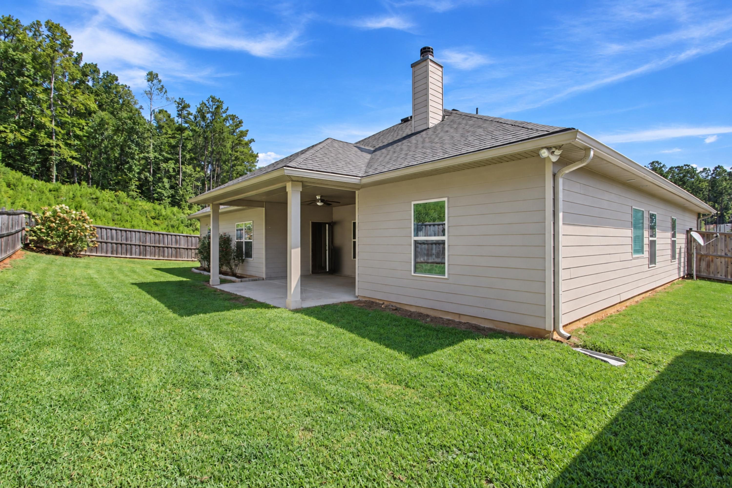 Photo 31 of 37 of 403 Bramlett Ridge Dr, Dallas, GA