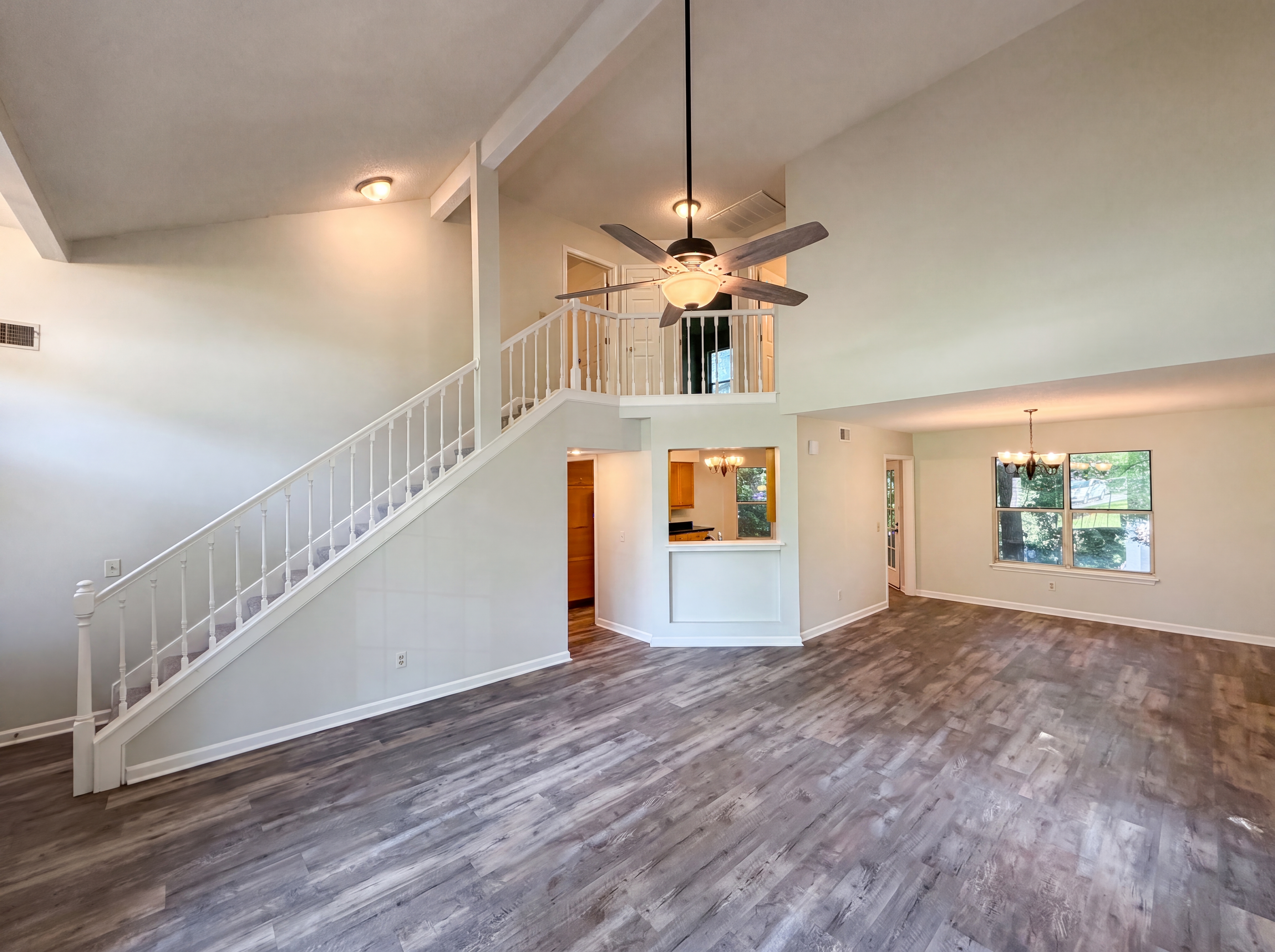 Photo 8 of 27 of 39 Saint Albans Rd, Irmo, SC
