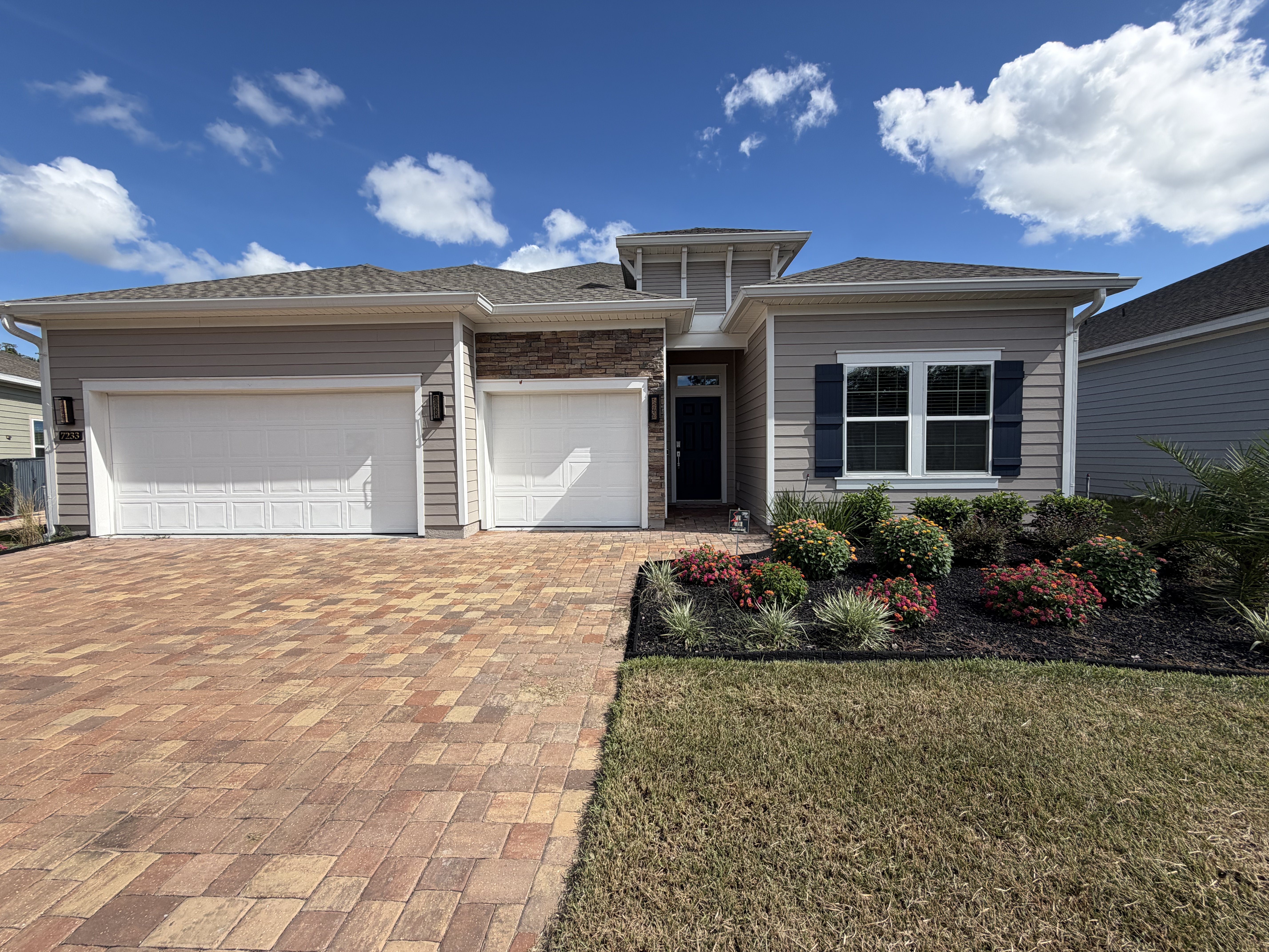 Photo 5 of 22 of 7233 Calamint Ave, Jacksonville, FL