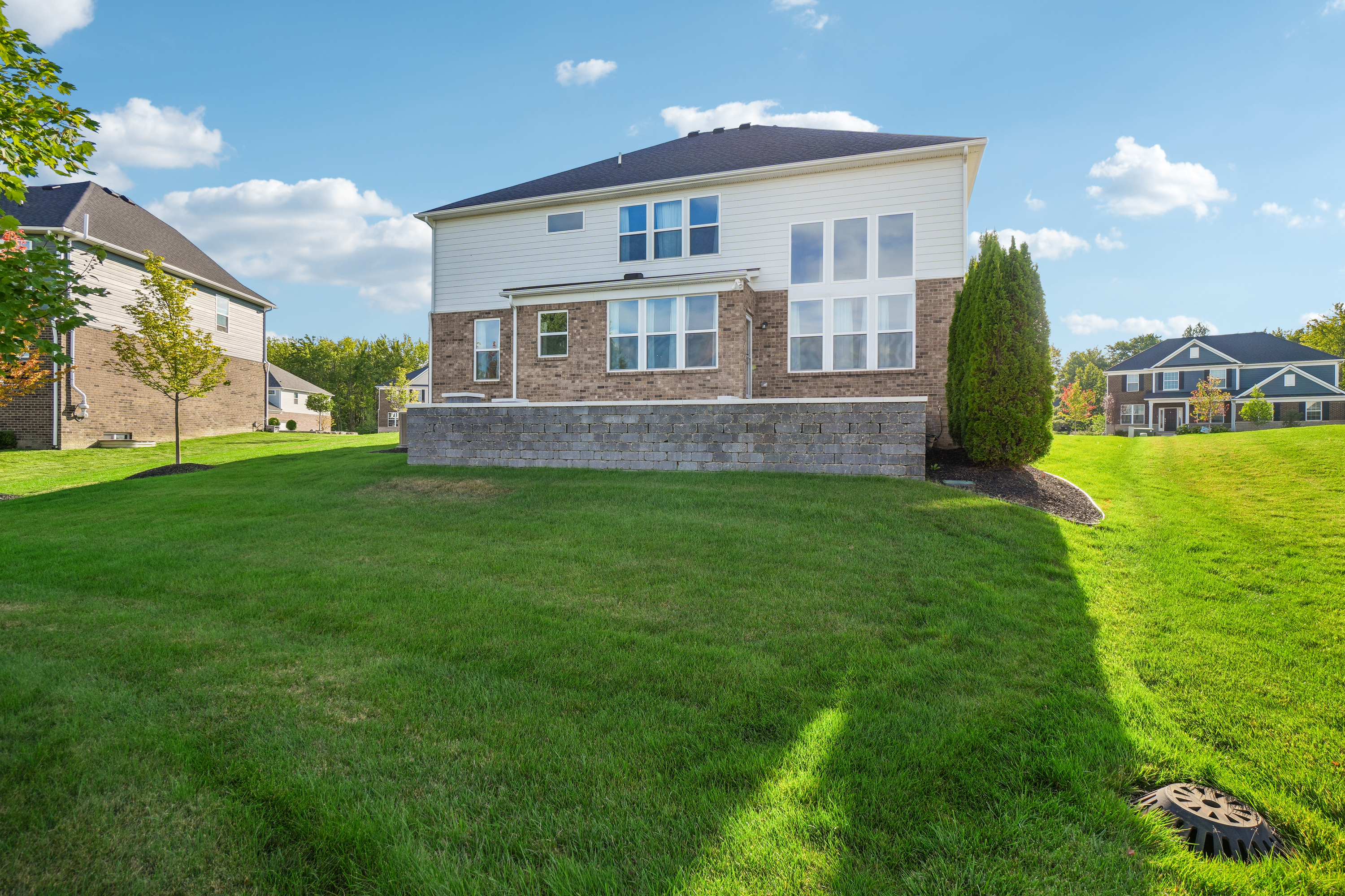 Photo 58 of 61 of 20942 Torbay Dr, Northville, MI