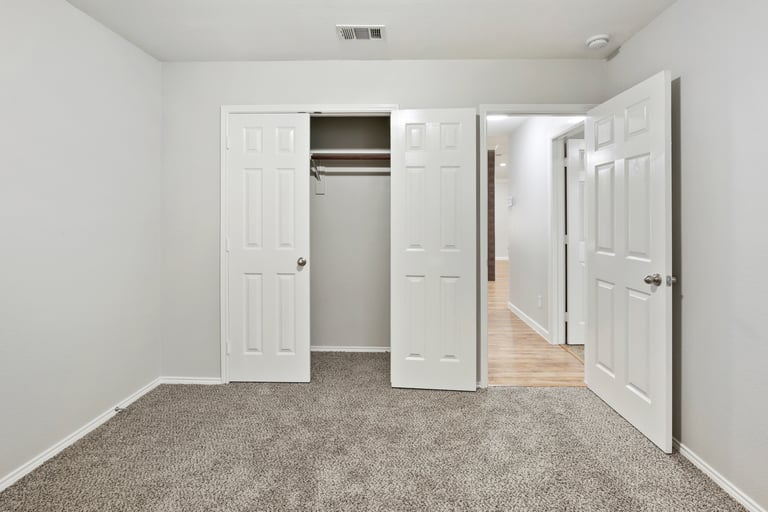 Photo 16 of 26 - 1704 Quail Grove Dr, Fort Worth, TX 76177