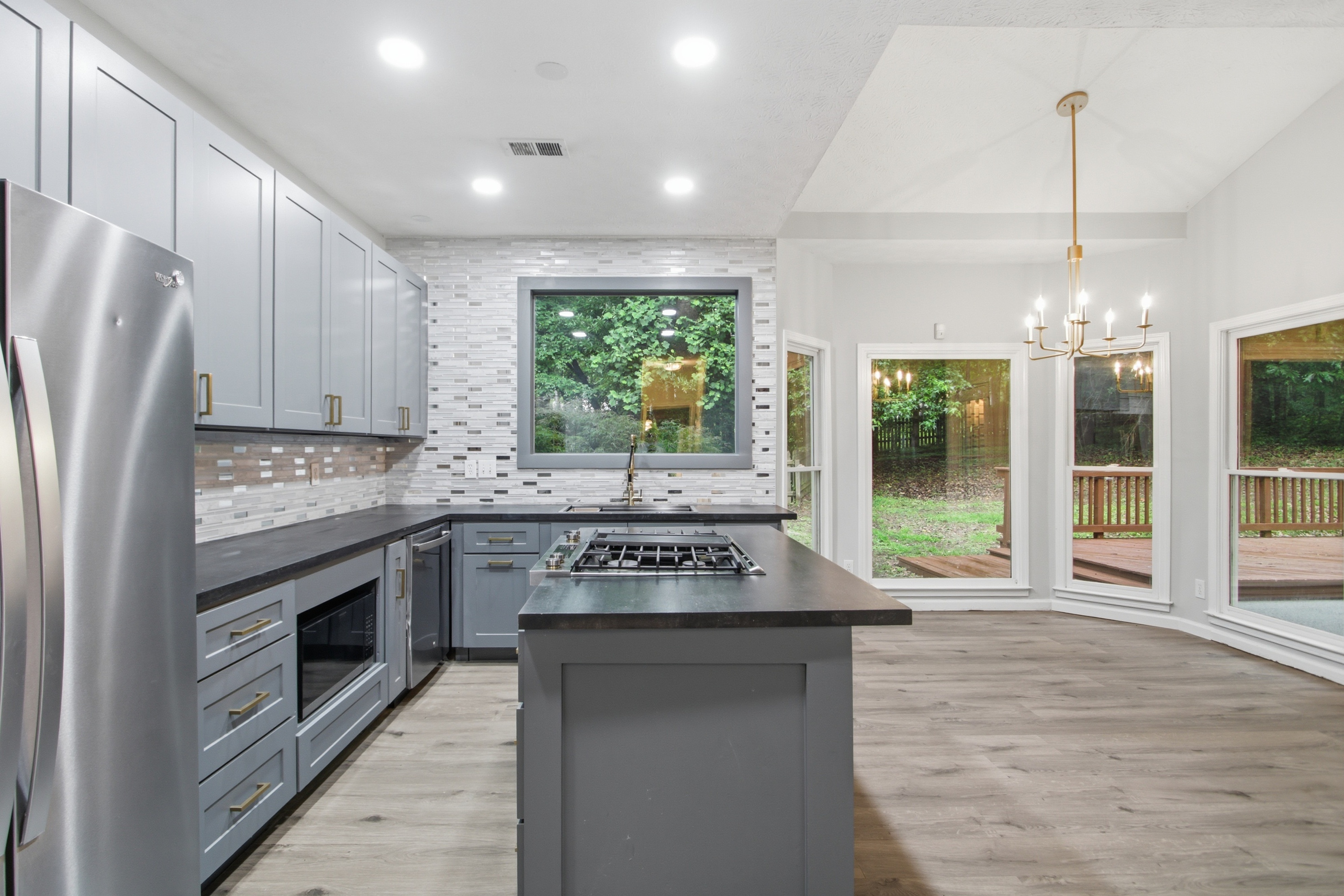 Photo 2 of 37 of 3504 Wellsley Dr, Powder Springs, GA