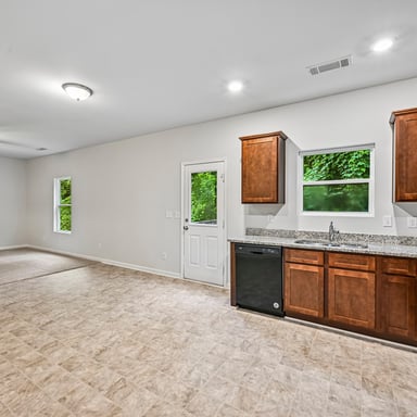 Property photo 3 of 203 Scotland Dr