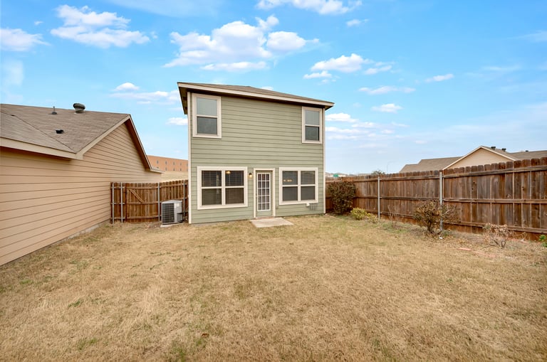 Photo 19 of 20 - 10731 Deauville Dr, Fort Worth, TX 76108