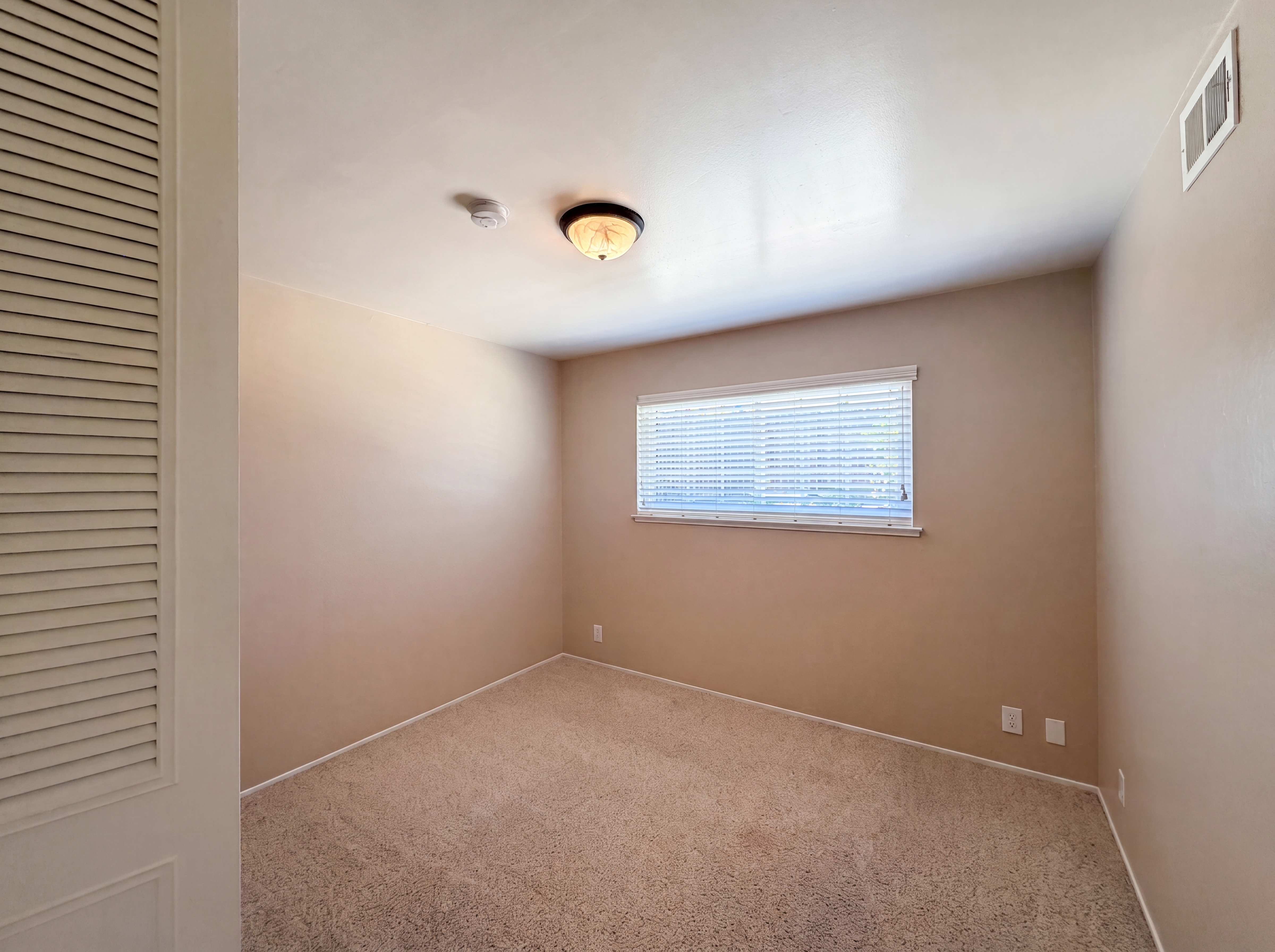 Photo 21 of 38 of 4828 Rockland Way, Fair Oaks, CA