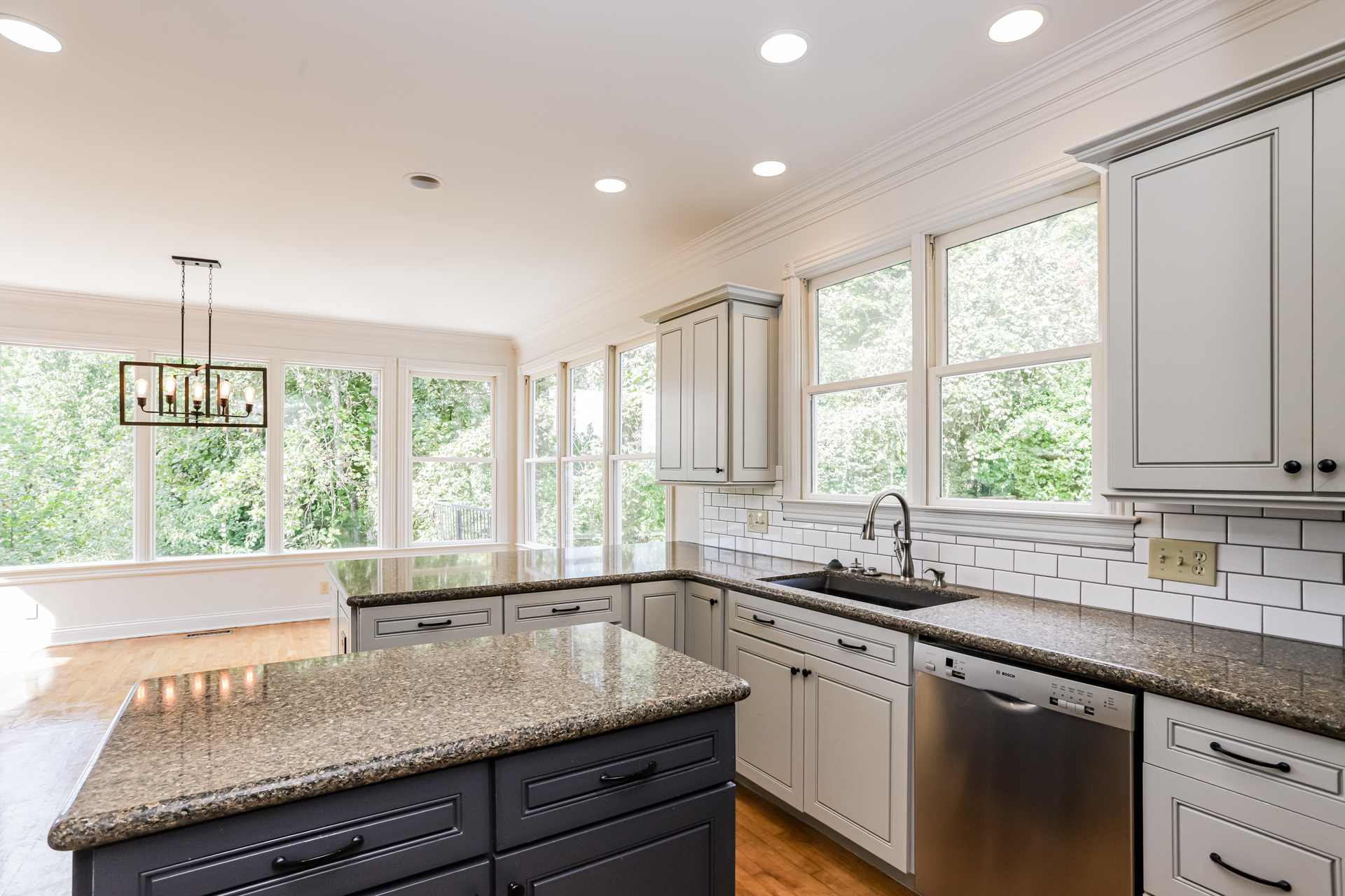 Photo 6 of 27 of 116 Westview Ln, Oak Ridge, TN