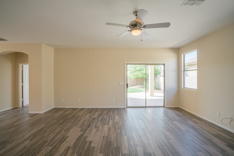 Photo 7 of 23 - 16635 N 169th Ave, Surprise, AZ 85388