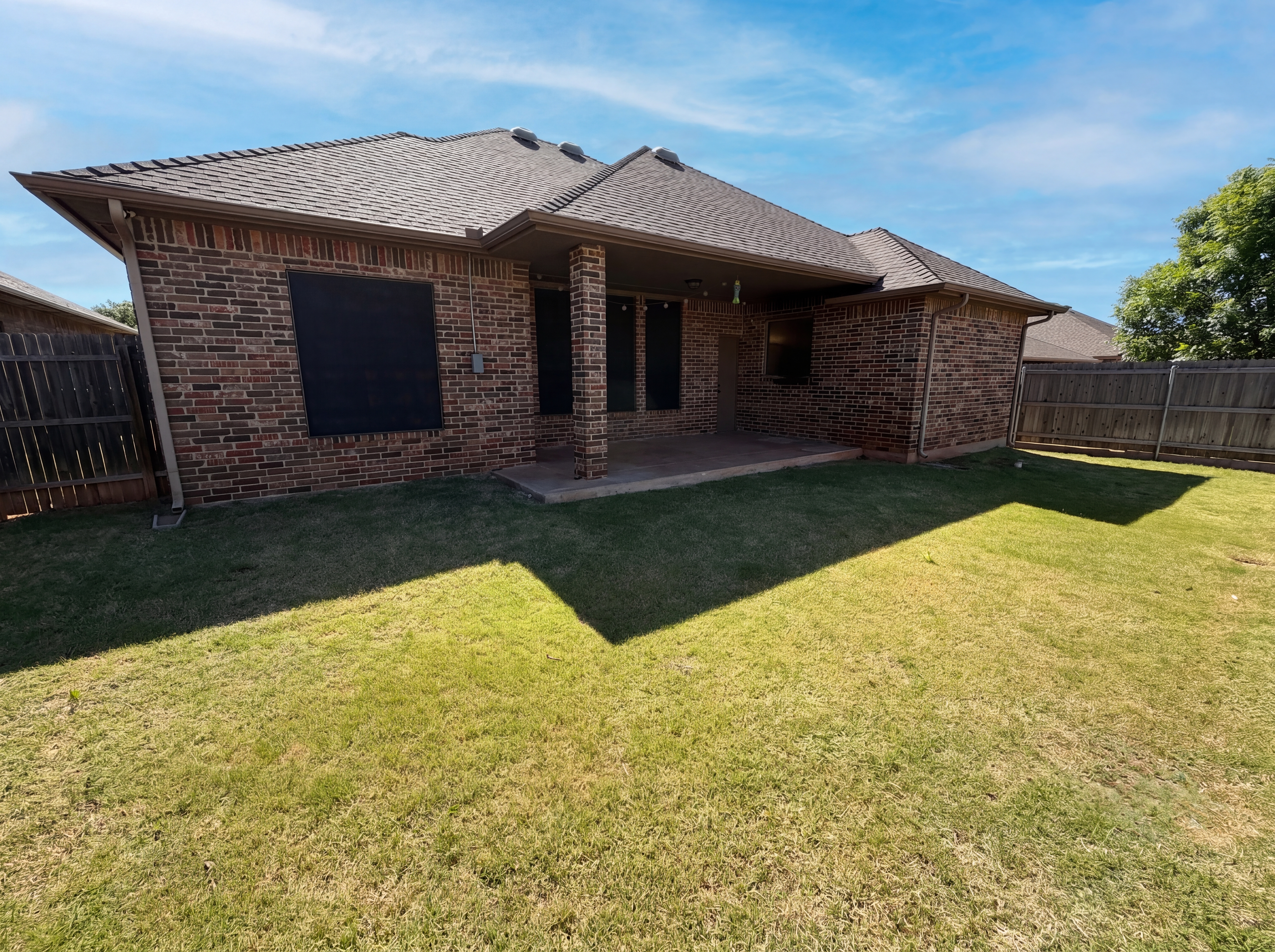 Photo 5 of 16 of 15941 Sky Run Dr, Edmond, OK