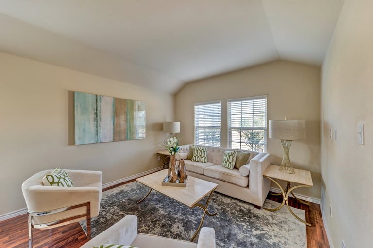 Photo 14 of 30 - 2807 Oak Glen Dr, Grand Prairie, TX 75052