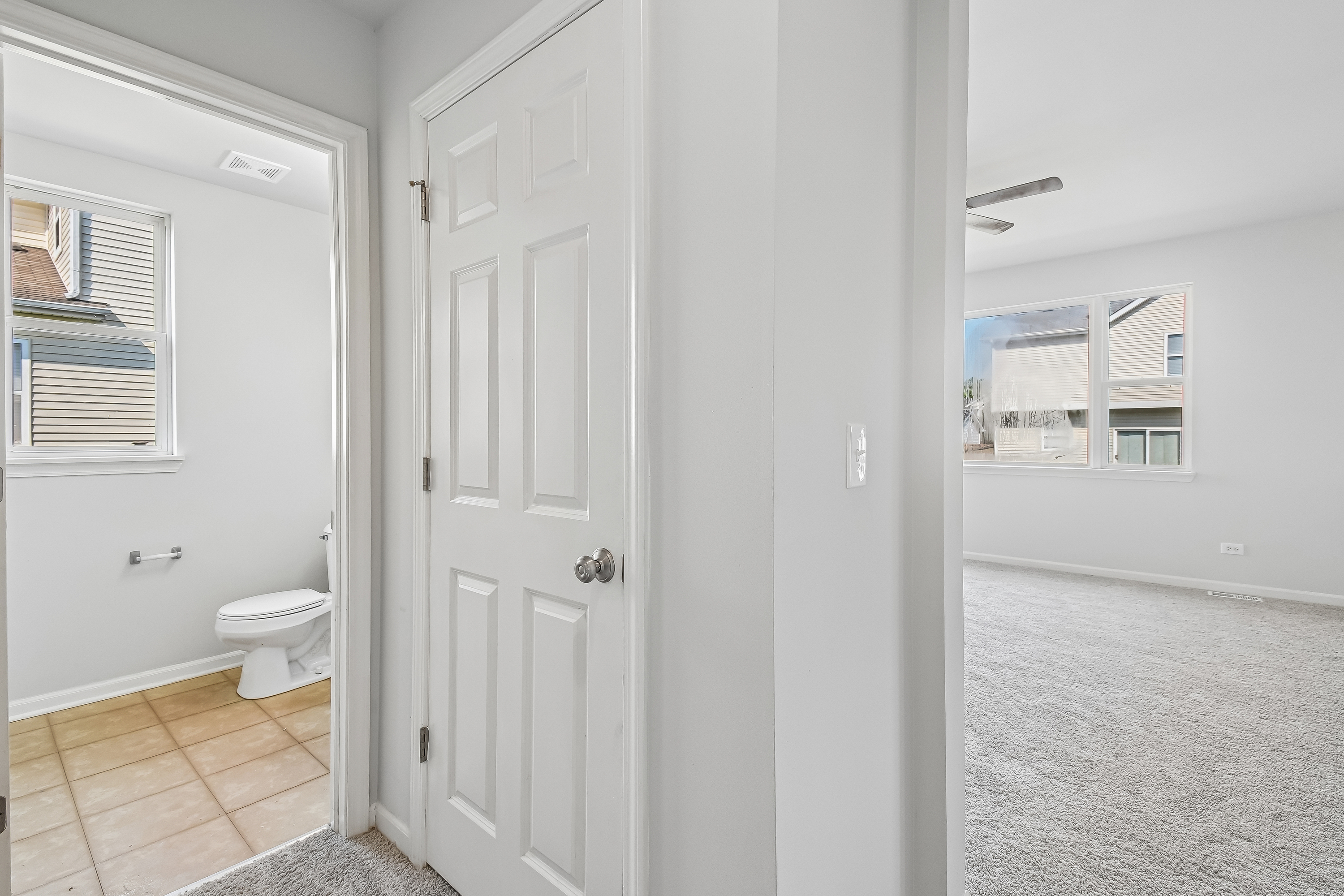Photo 26 of 69 of 1409 Baltz Dr, Joliet, IL