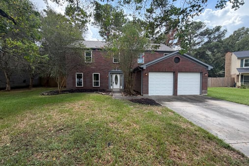 Photo 1 of 30 of 3706 Ember Spring Dr, Kingwood, TX