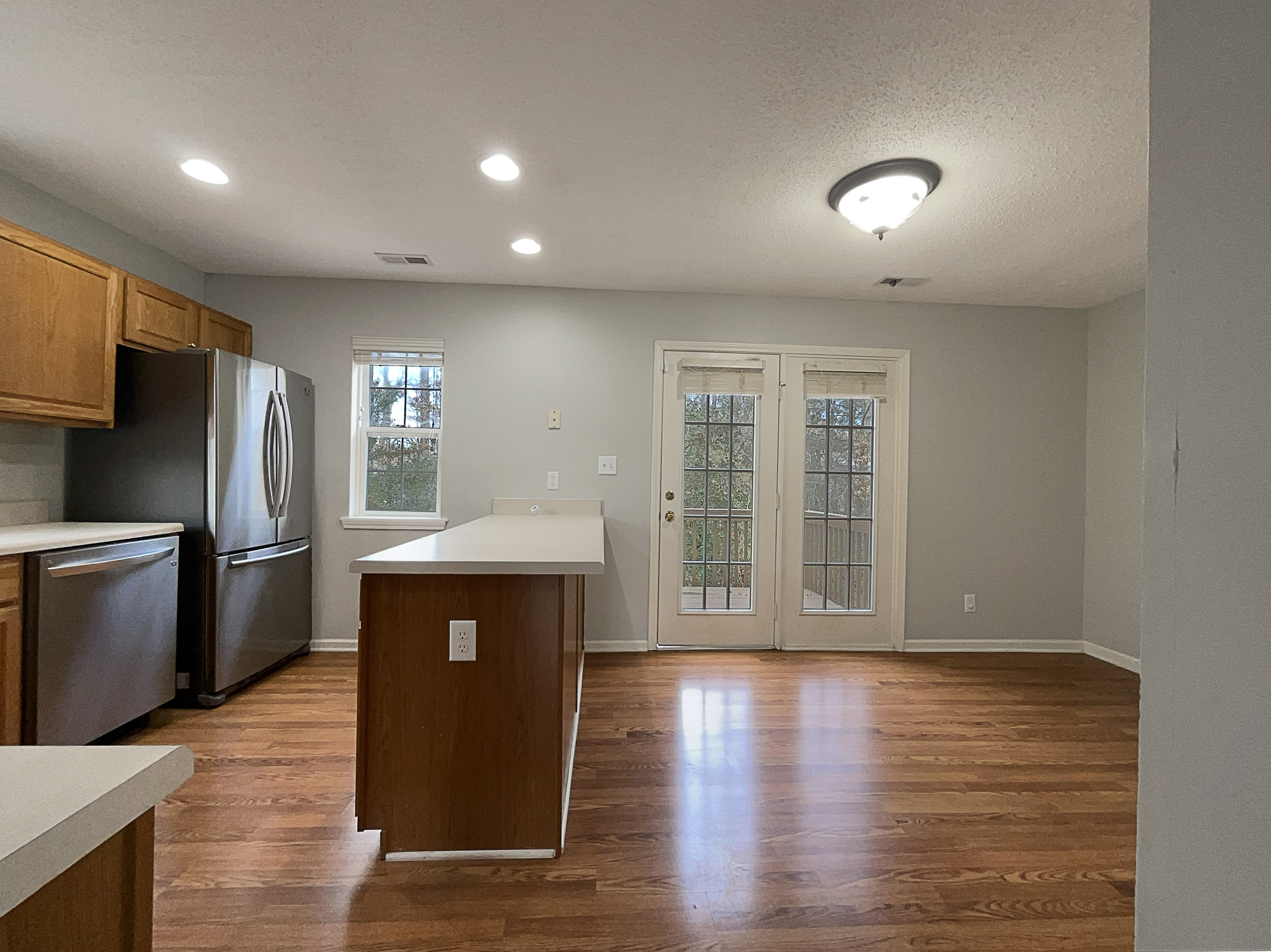 Photo 10 of 20 of 6321 Hibiscus Ct, Whitsett, NC