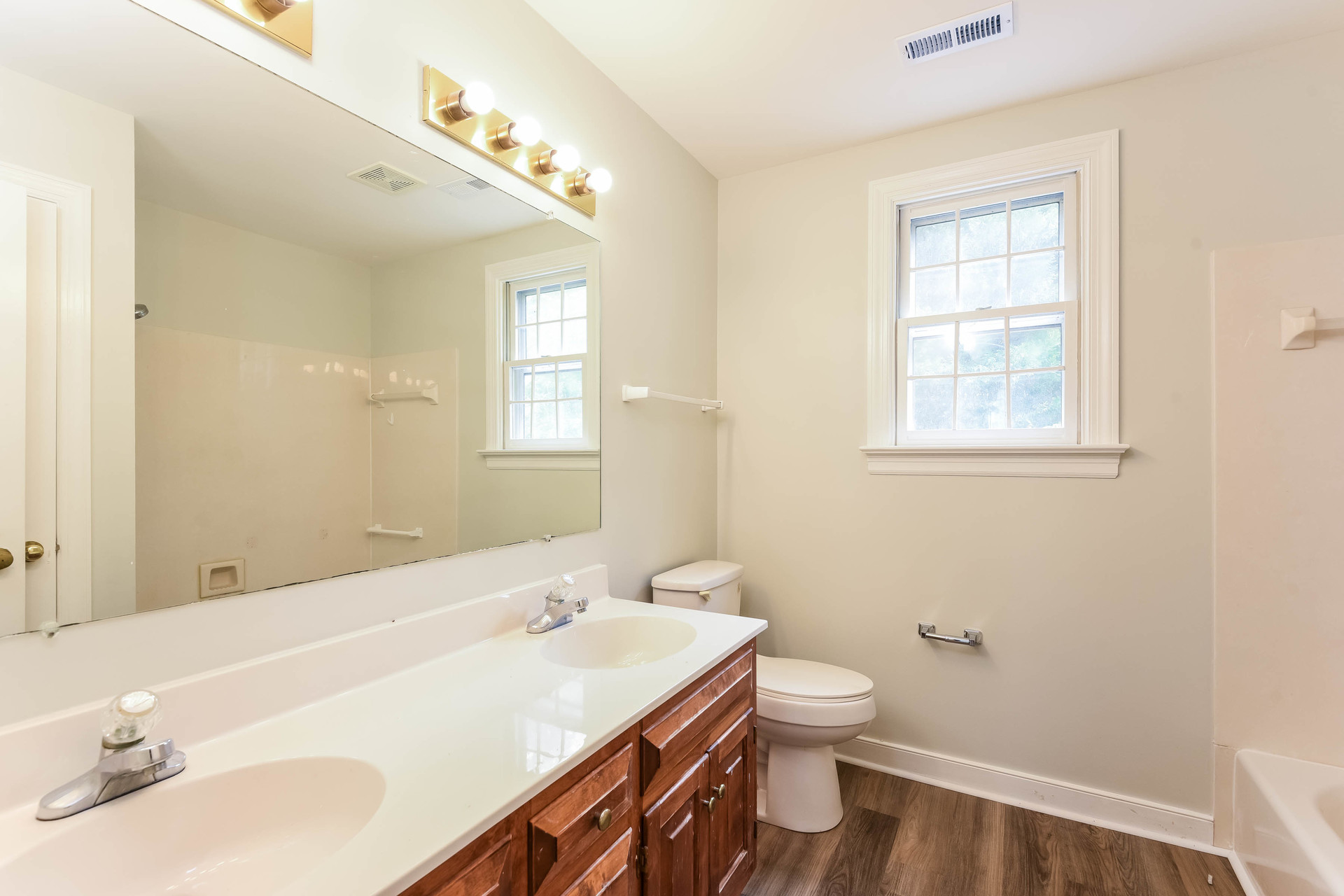 Photo 10 of 21 of 8201 Yolanda Rd, Henrico, VA