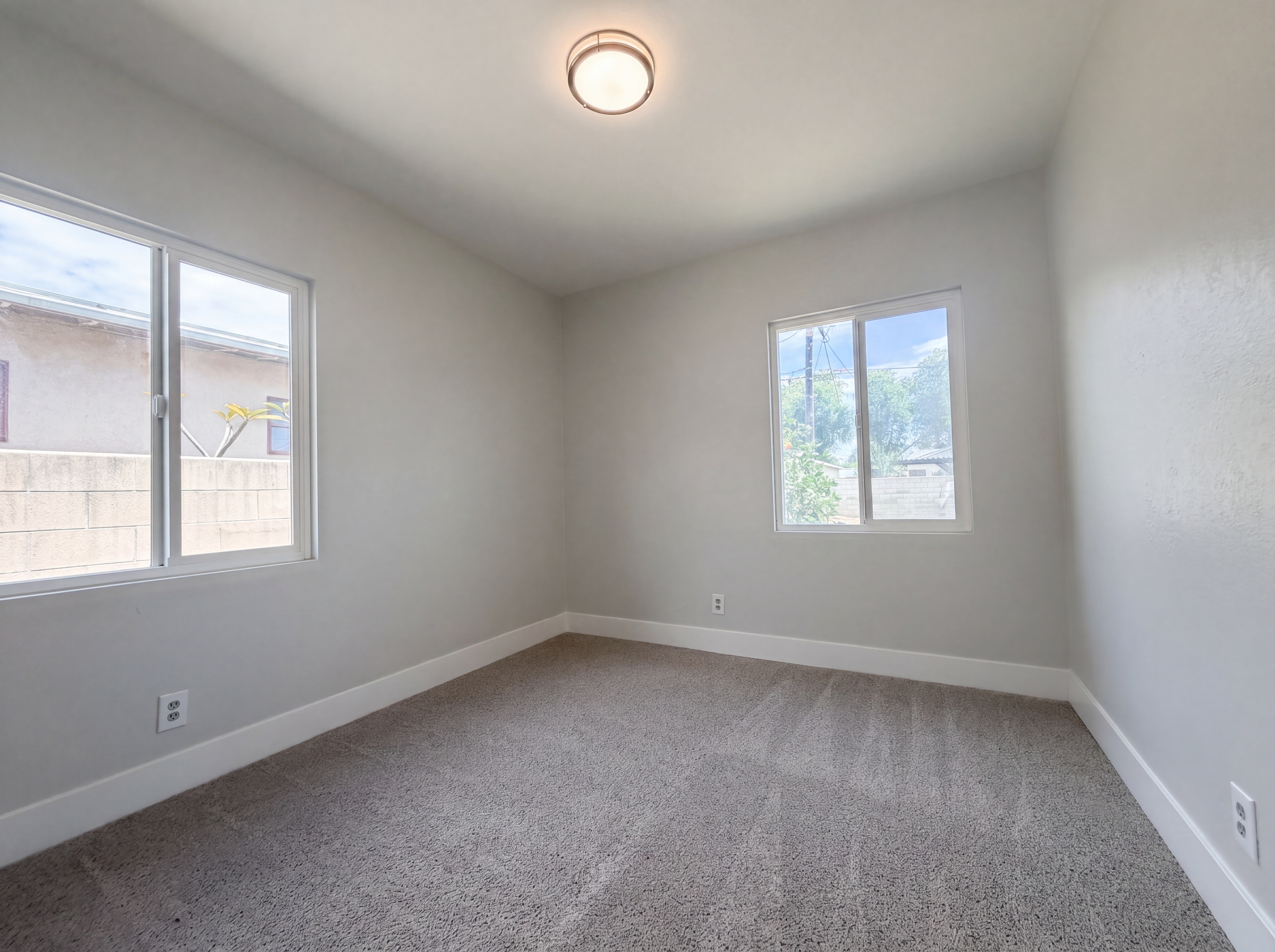 Photo 18 of 26 of 1441 Pepper Tree Ln, San Bernardino, CA