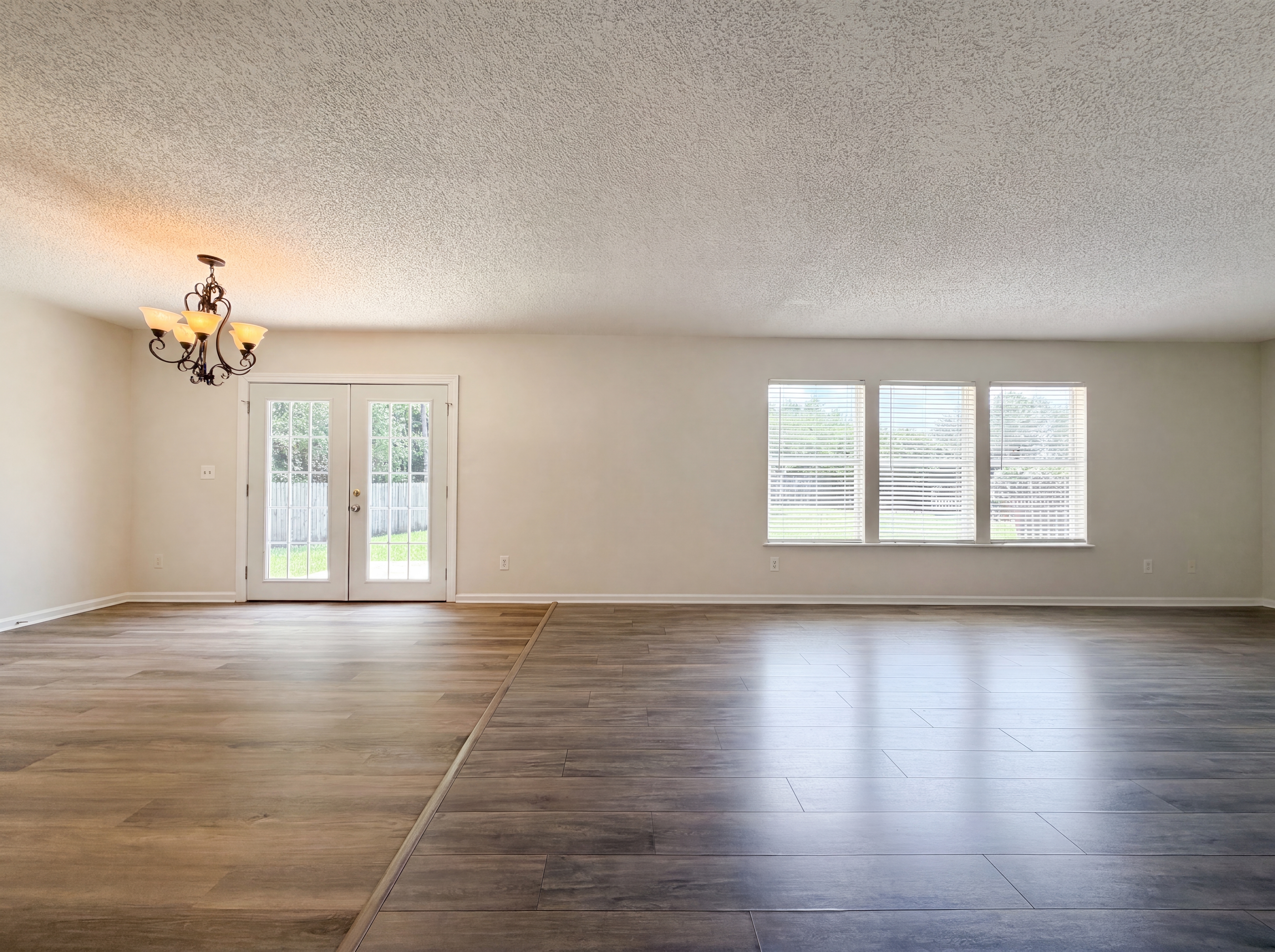 Photo 6 of 27 of 7002 Beekman Lake Dr, Jacksonville, FL