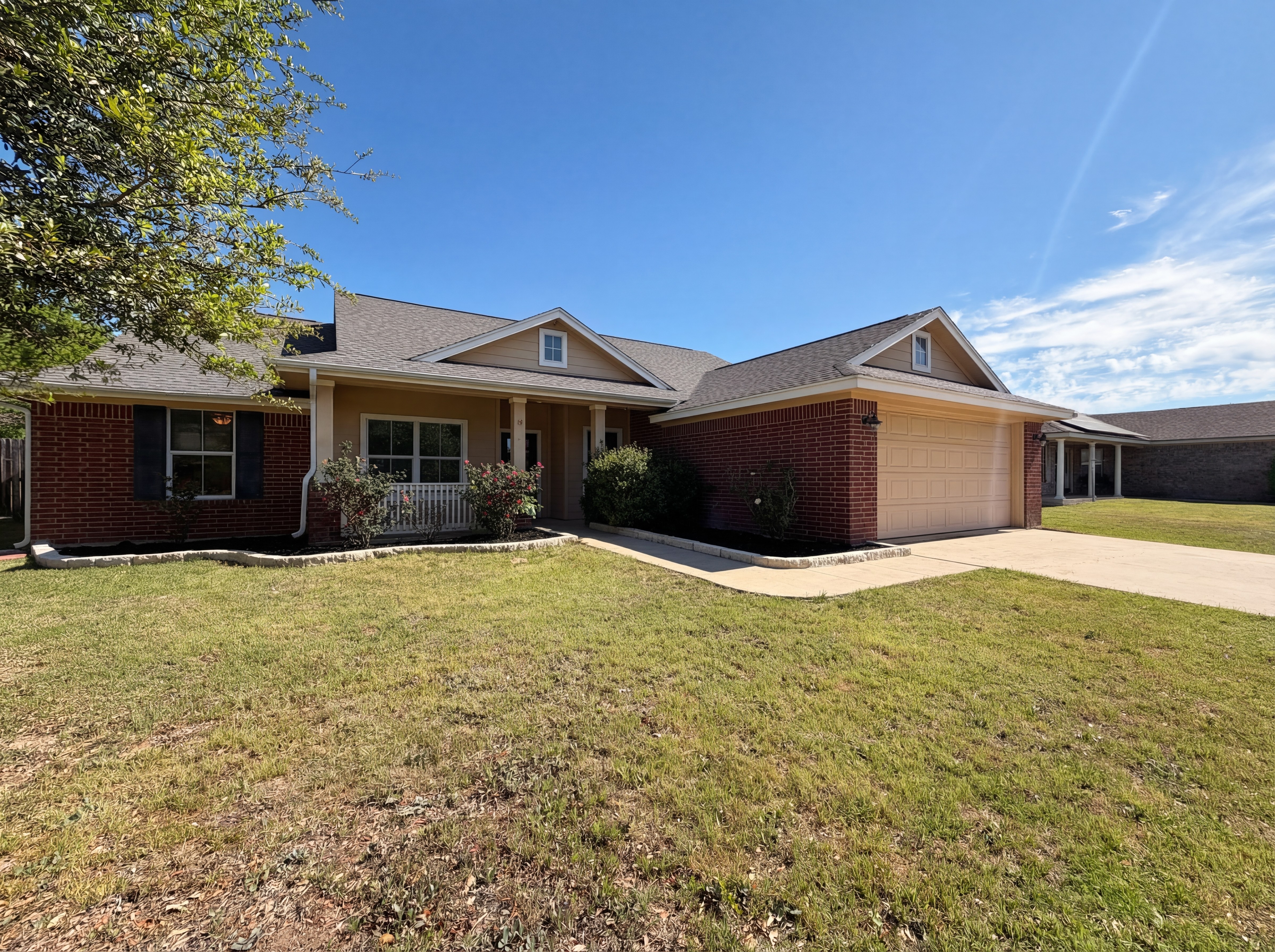 Photo 6 of 16 of 8710 Surrey Ct, Temple, TX