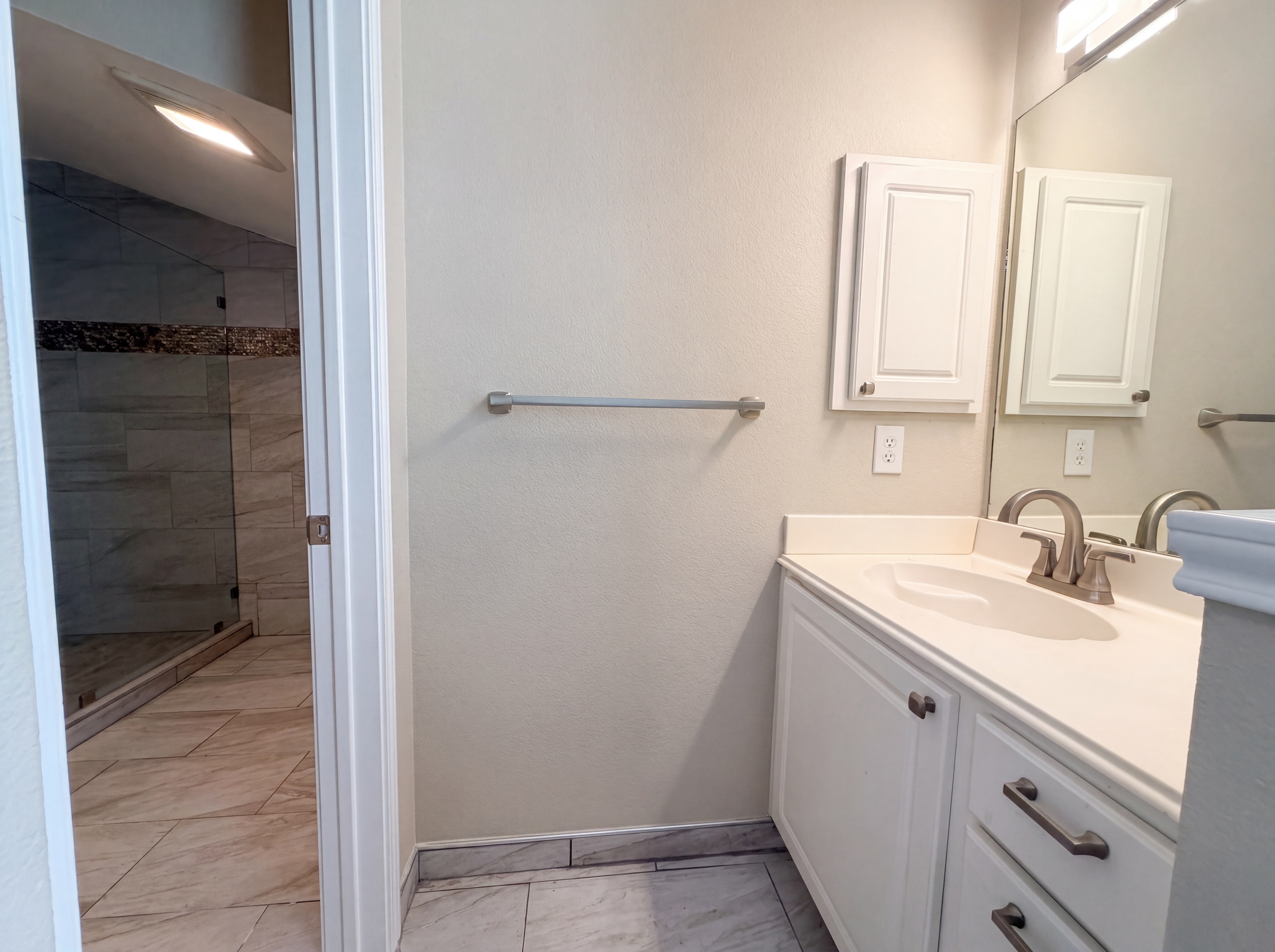 Photo 16 of 23 of 13419 Star Heights Dr, San Antonio, TX