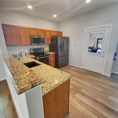 Property photo 3 of 5214 Dovetail Ln
