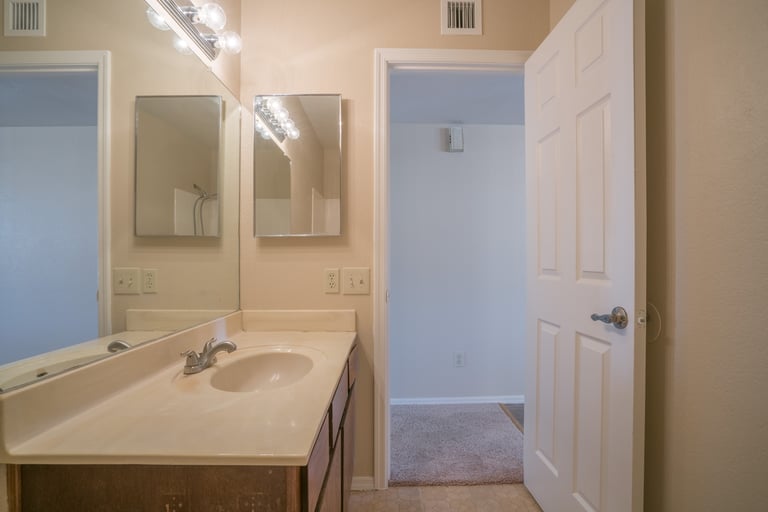 Photo 20 of 21 - 4532 N 74th Dr, Phoenix, AZ 85033