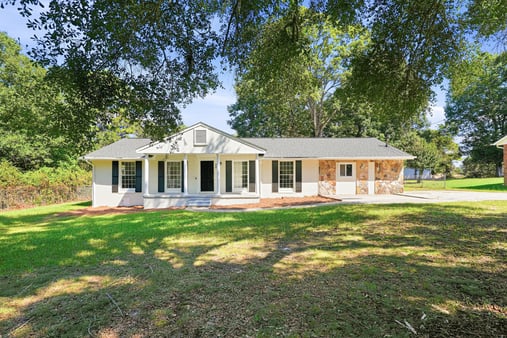 Photo 1 of 28 of 30 Roberts Ln, Covington, GA