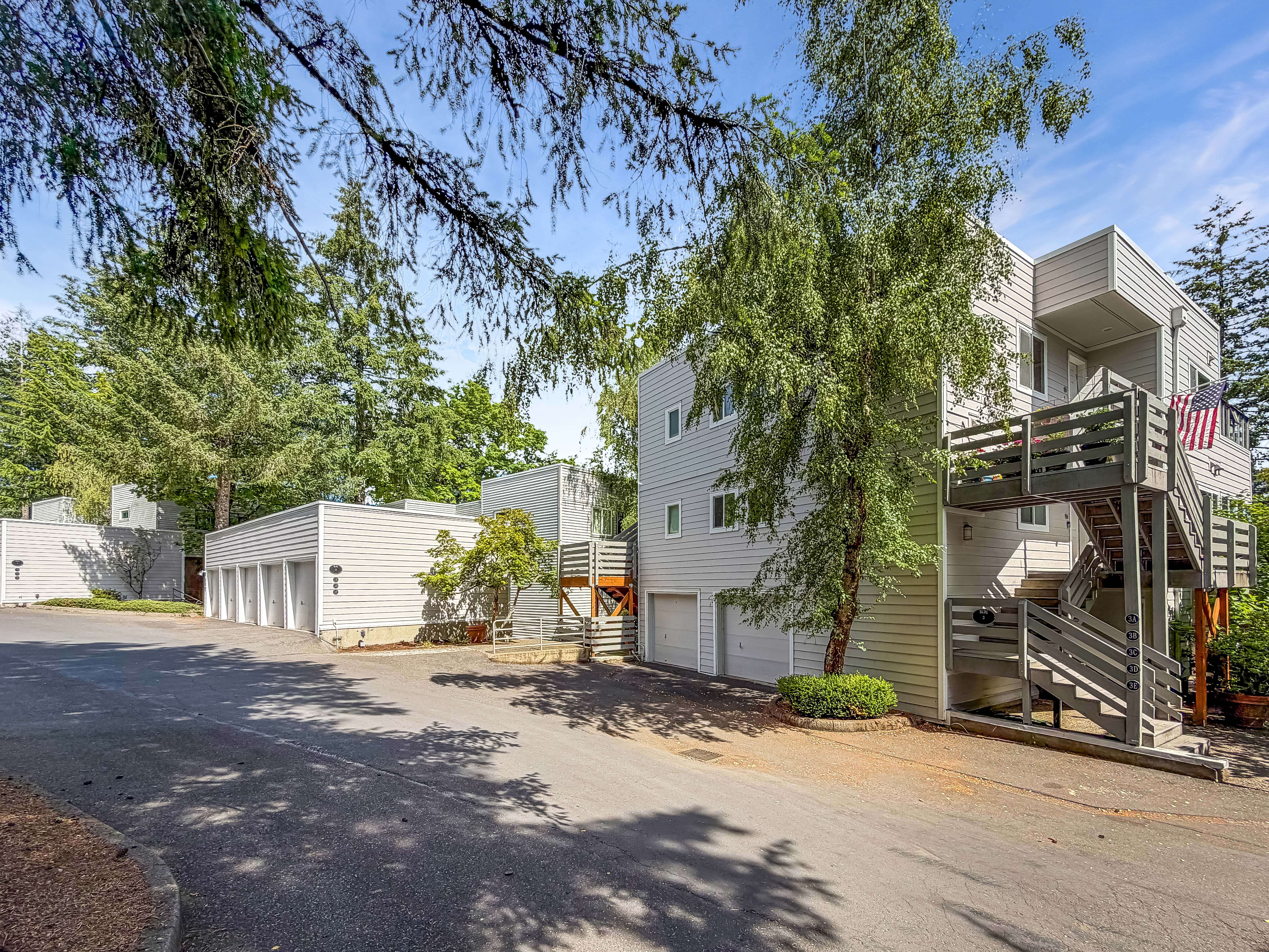 Photo 20 of 22 of 48 Eagle Crest Dr, Lake Oswego, OR