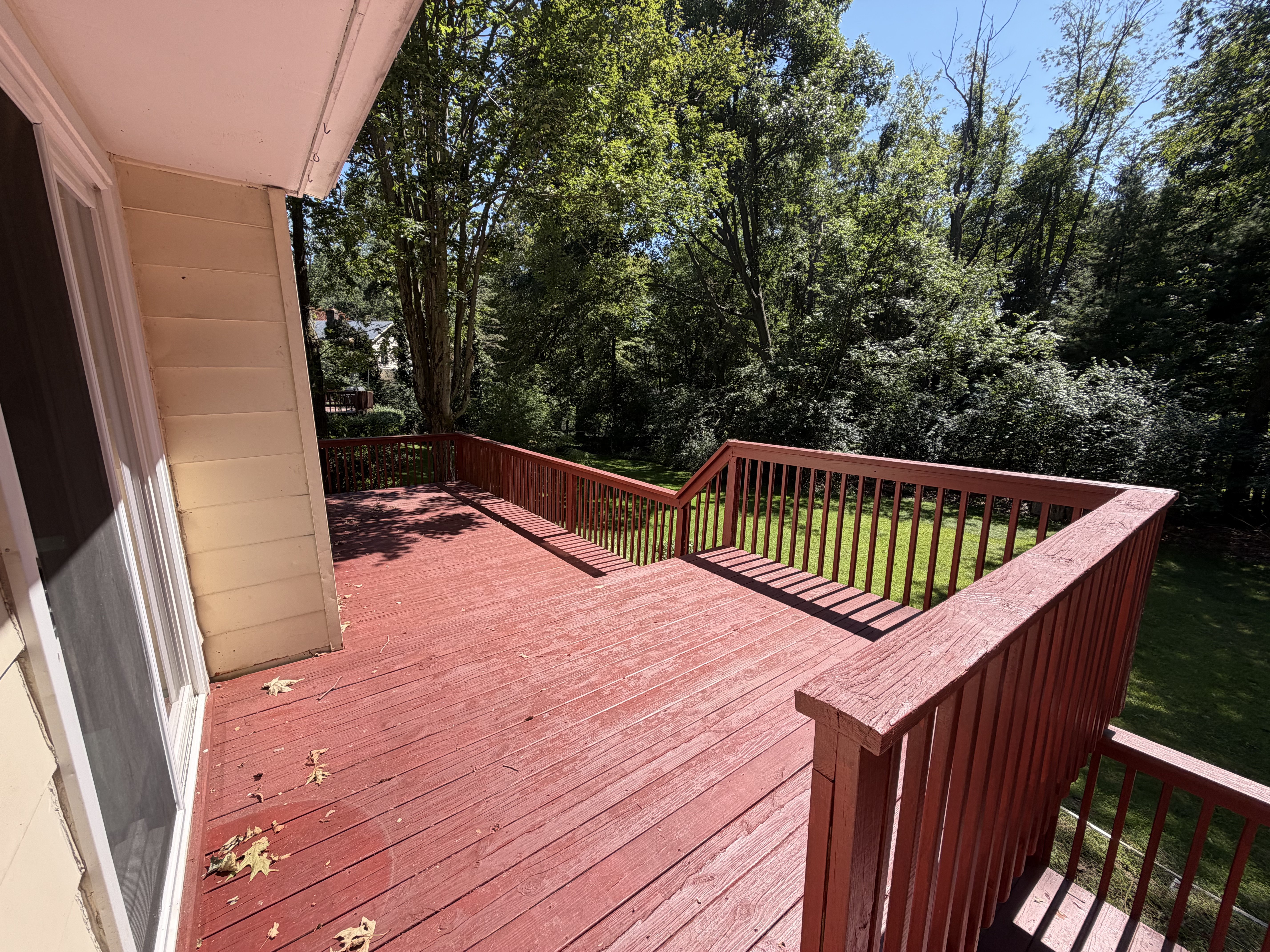 Photo 23 of 26 of 33170 Ledge Hill Dr, Solon, OH