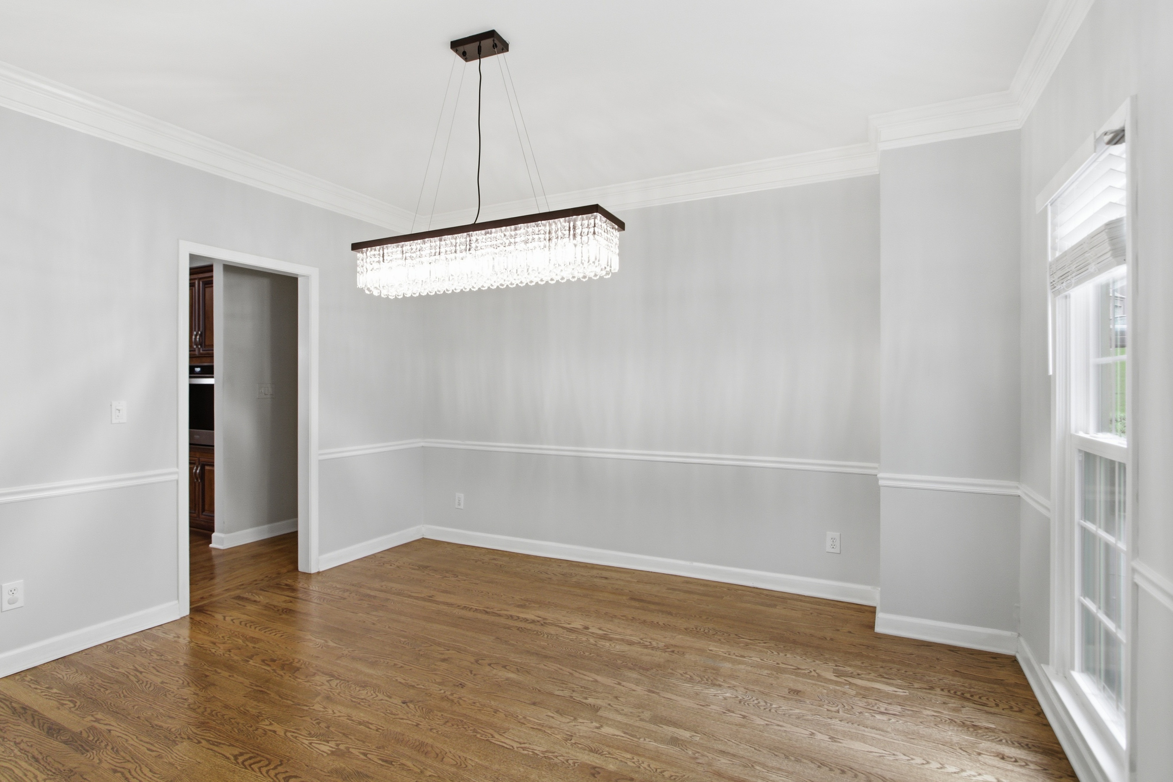 Photo 17 of 47 of 11715 Dunhill Place Dr, Johns Creek, GA